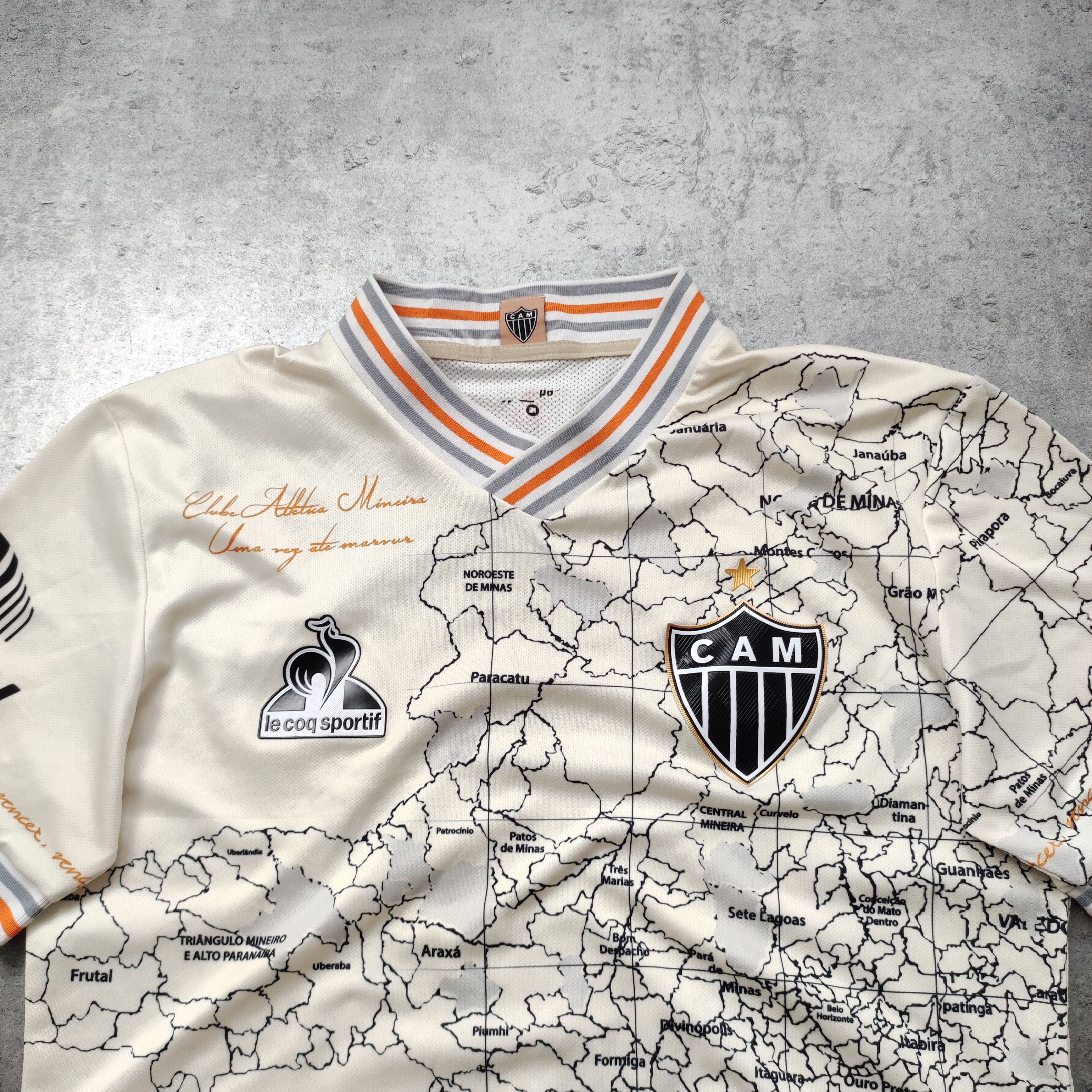 Vintage RARE Limited Brazil Atletico Mineiro Le Coq Sportif Jersey Size US M / EU 48-50 / 2 - 4 Thumbnail