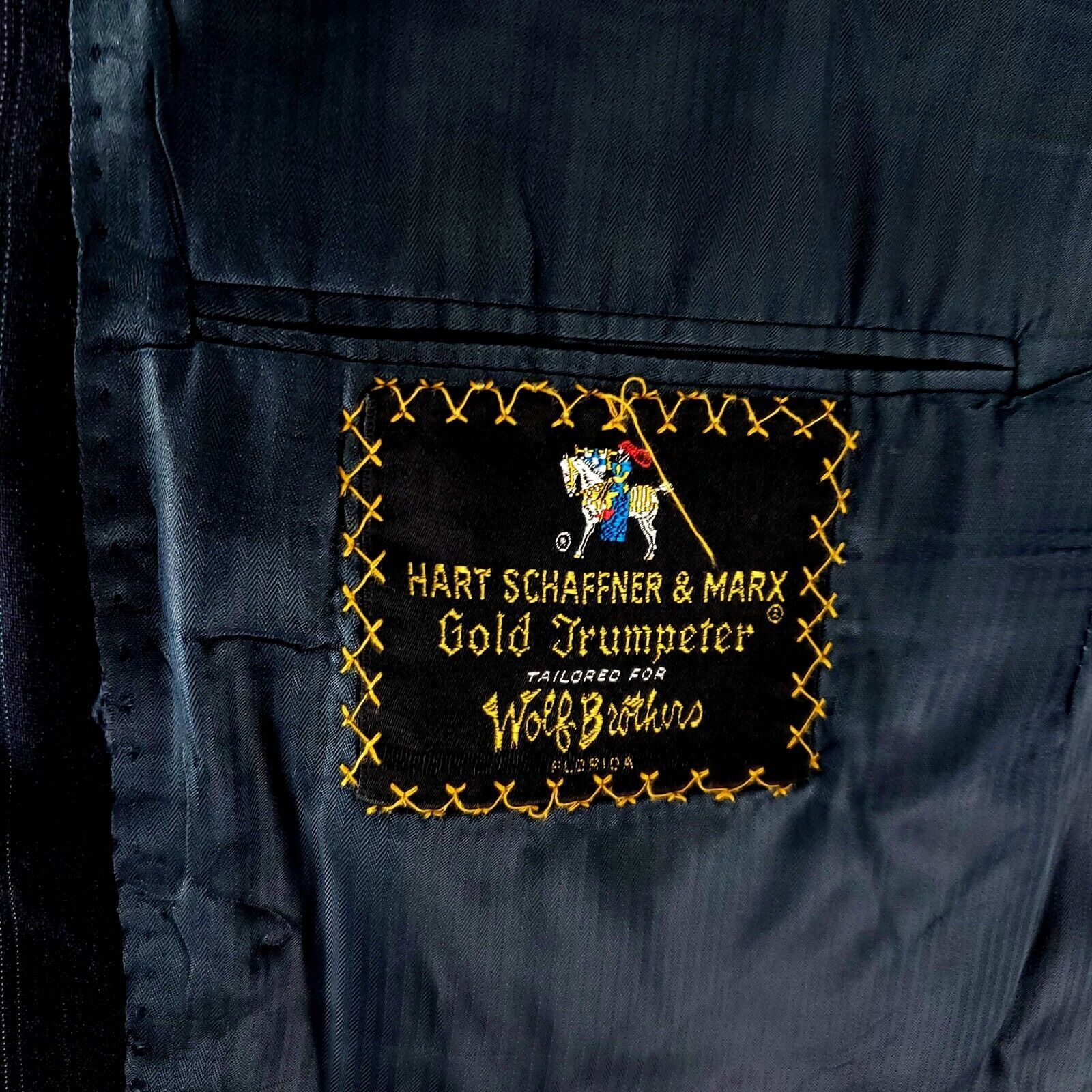 Hart Schaffner Marx Hart Schaffner Marx Gold Trumpeter Wool 2 Button Suit Jacket Size 40R - 7 Thumbnail