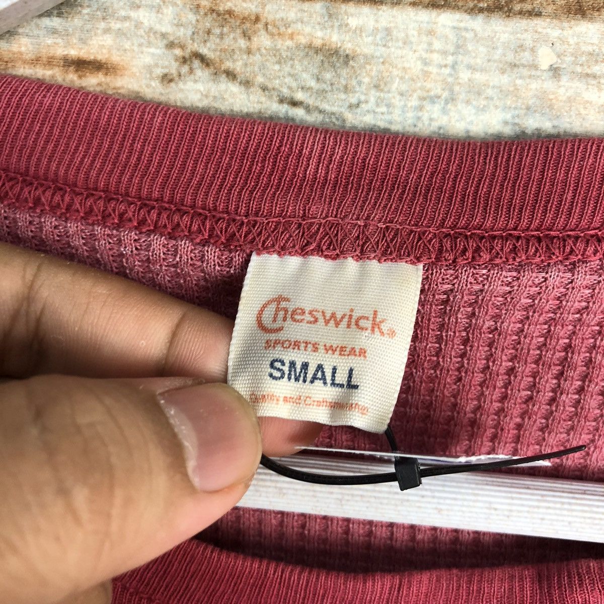 Vintage Cheswick skull vintage Red Long Sleeve T-Shirt #A2462 Size US S / EU 44-46 / 1 - 10 Thumbnail