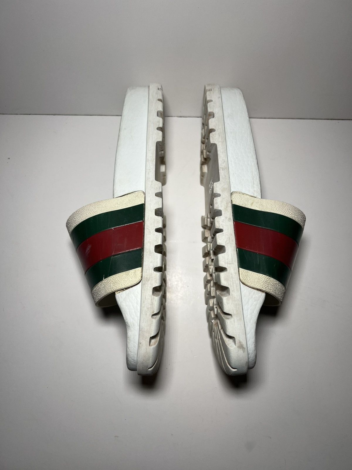 Gucci White Gucci Web slides Designer Pool slides Size US 7 / EU 40 - 5 Thumbnail