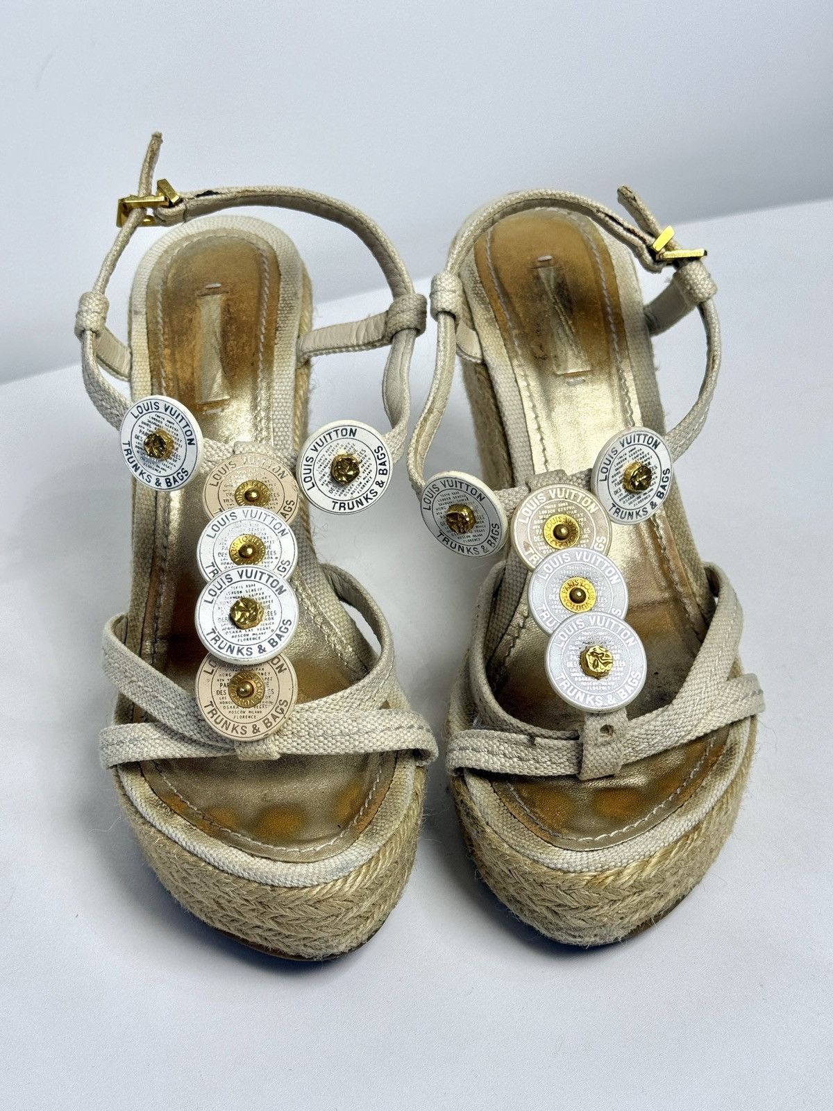 Louis Vuitton Louis Vuitton cream espadrille wedge sandals Size US 8 / IT 38 - 3 Thumbnail
