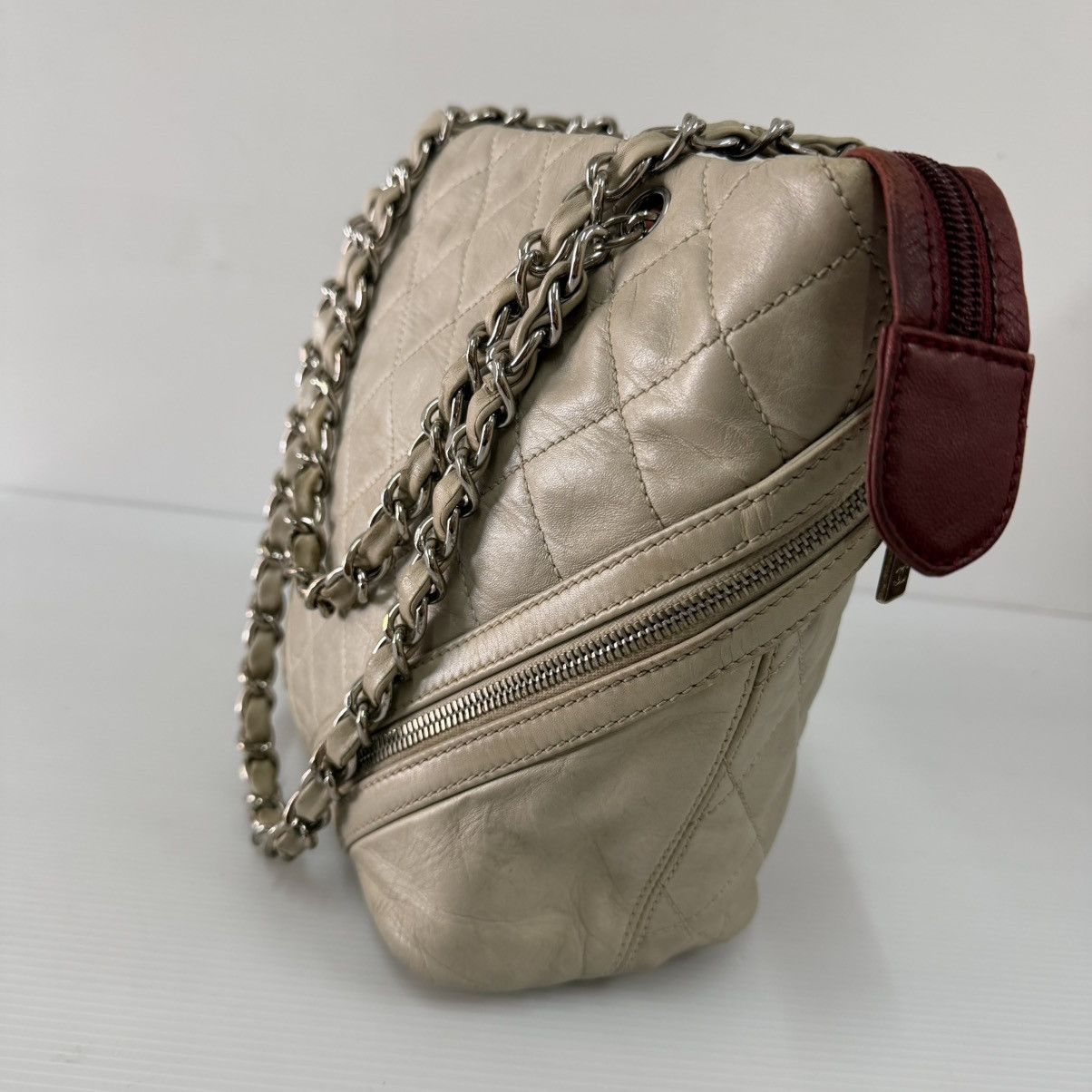 Chanel Chanel Cambon Silver Leather Chain Shoulder Bag Size ONE SIZE - 8 Thumbnail