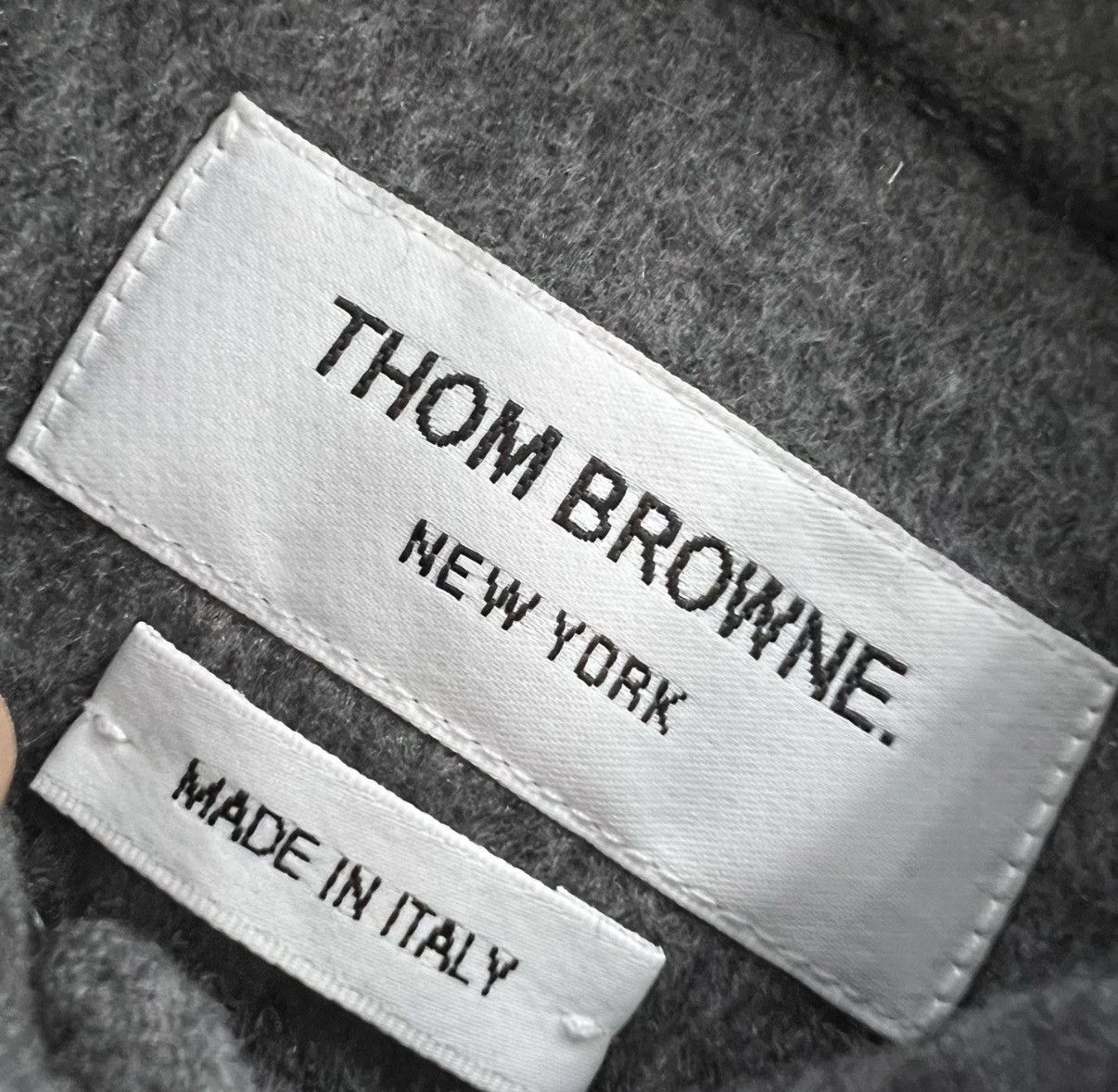 Thom Browne Thom Browne Grey Four-Stripe Shirt J41 Size US S / EU 44-46 / 1 - 3 Thumbnail