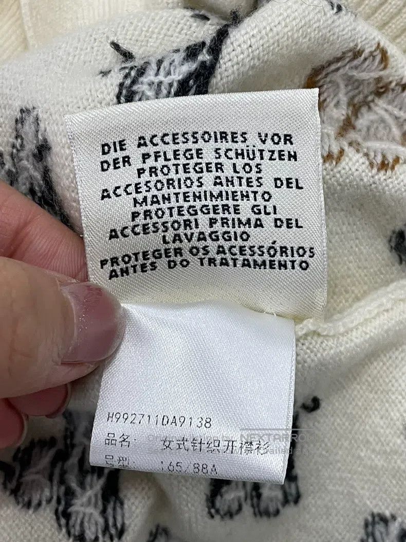 Hermes Hermes White and black four-leaf clover cashmere cardigan Size XS / US 0-2 / IT 36-38 - 6 Thumbnail