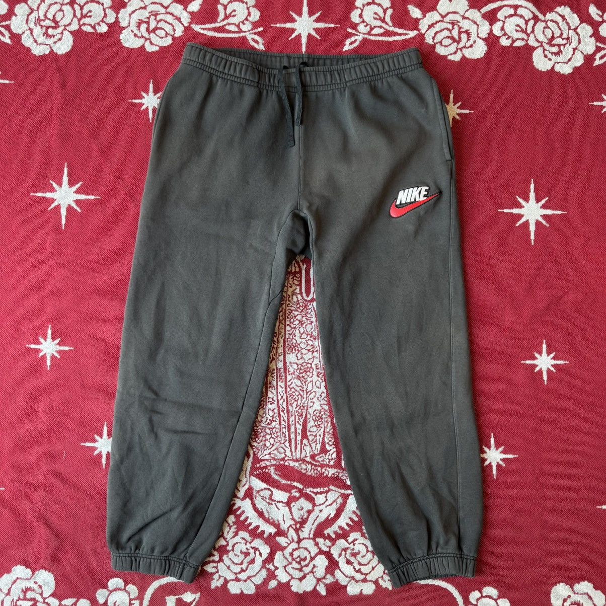ウェア Supreme x Nike Sweatpant Black Supreme Nike Sweatpants - Kup w Hypenedz