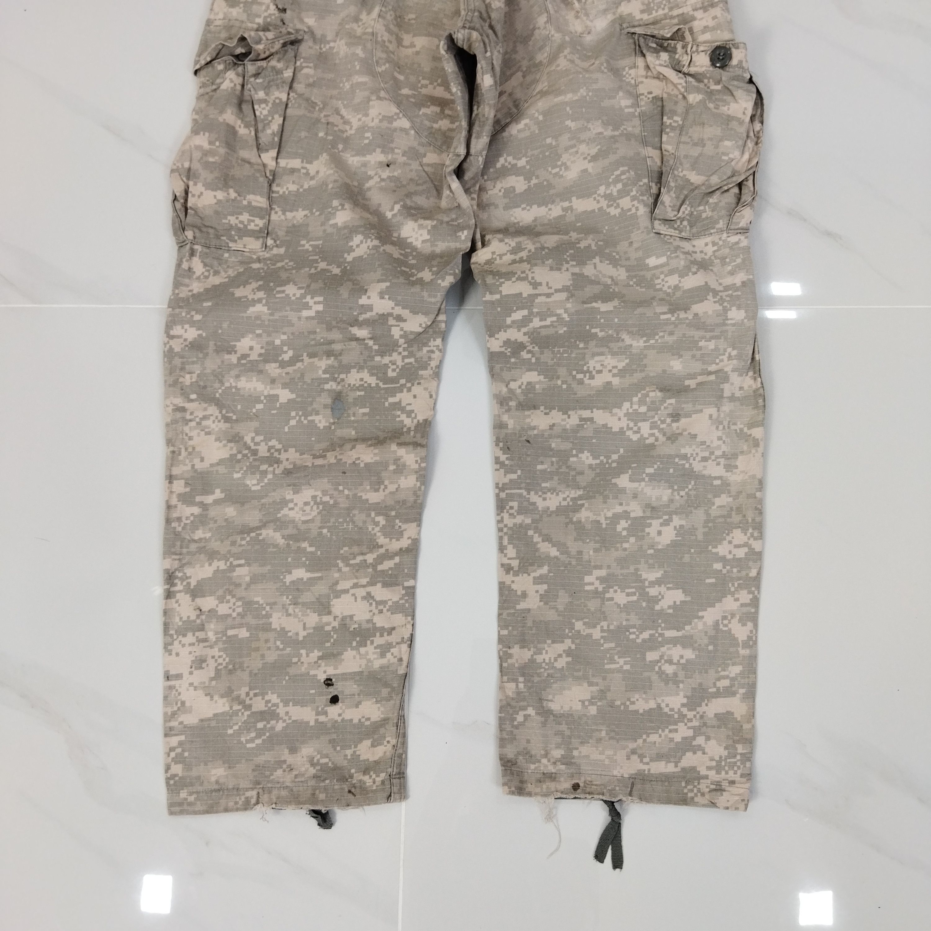 Other K.Y.Military FADED CAMO CARGO PANTS Size US 33 - 9 Thumbnail