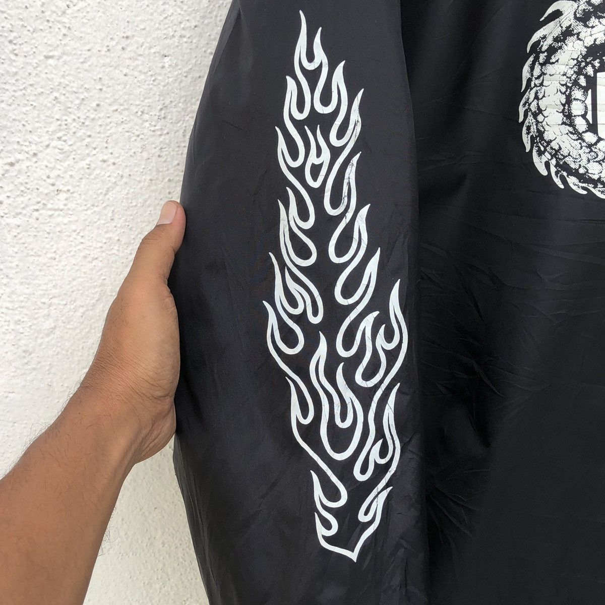 Harley Davidson VTG 1995 Harley Davidson Dragon Graphic windbreaker Jacket Size US M / EU 48-50 / 2 - 6 Thumbnail