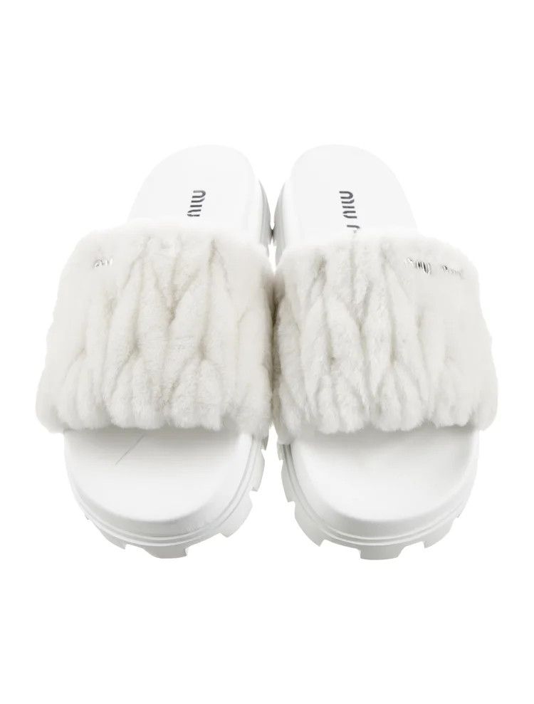 Miu Miu o1B3y1r0526 Shearling Slides in White Size US 7 / IT 37 - 3 Thumbnail