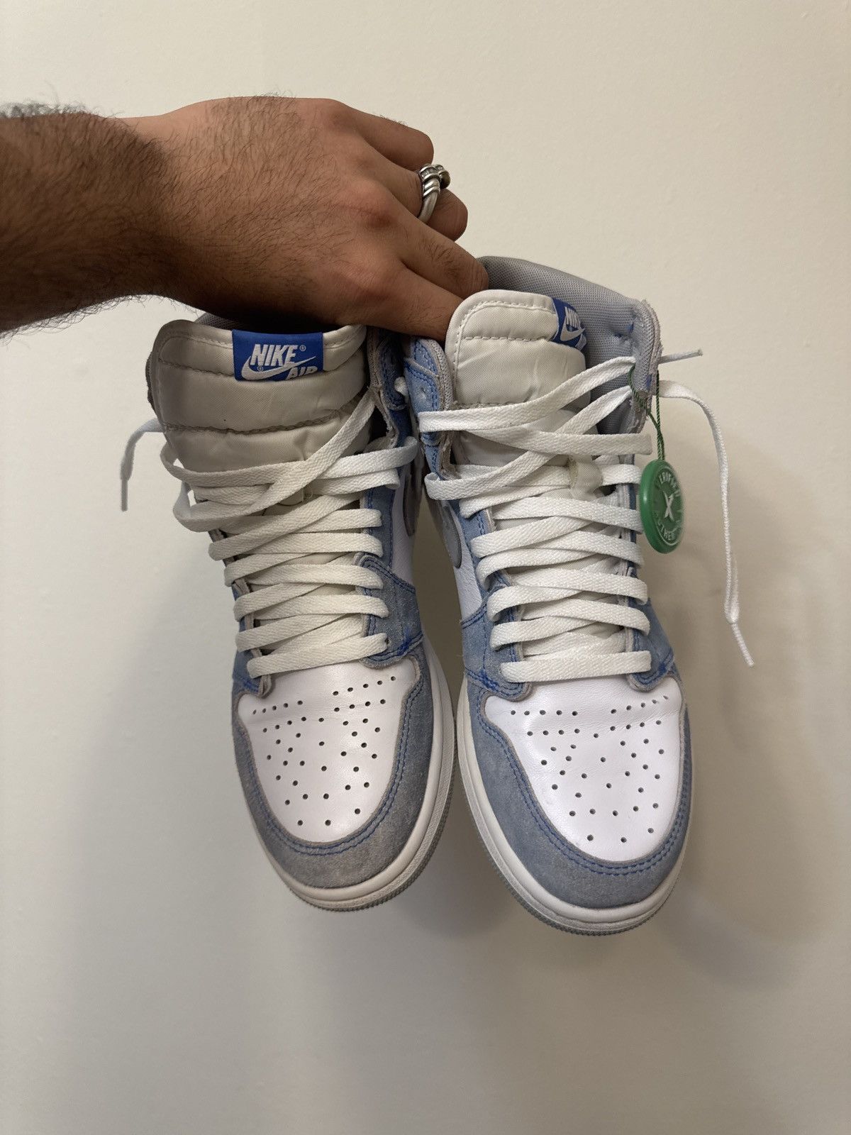 Nike AIR JORDAN 1 RETRO HIGH OG Size US 10 / EU 43 - 6 Thumbnail