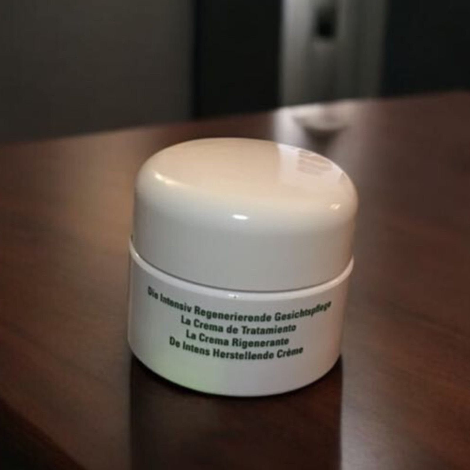 Other NEW Crème De La Mer The Moisturizing Soft Cream 0.24oz Size ONE SIZE - 3 Thumbnail