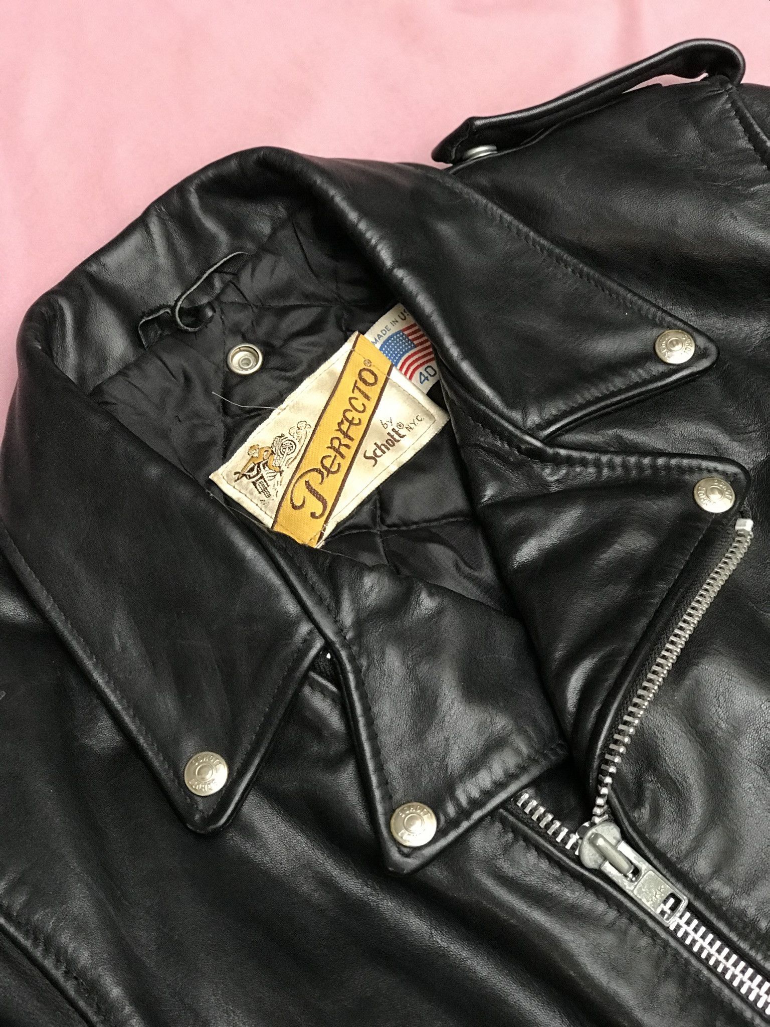 Schott SCHOTT NYC made in USA black leather perfecto nwot condition Size US S / EU 44-46 / 1 - 1 Thumbnail