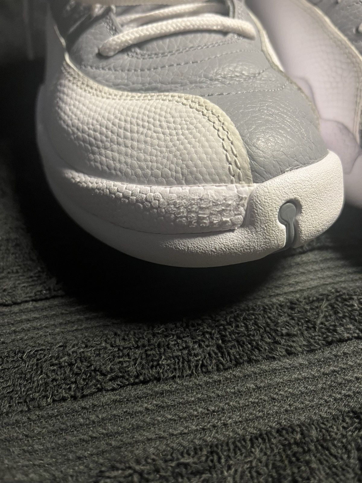 Jordan Brand Jordan 12 Stealth Size US 11 / EU 44 - 7 Thumbnail