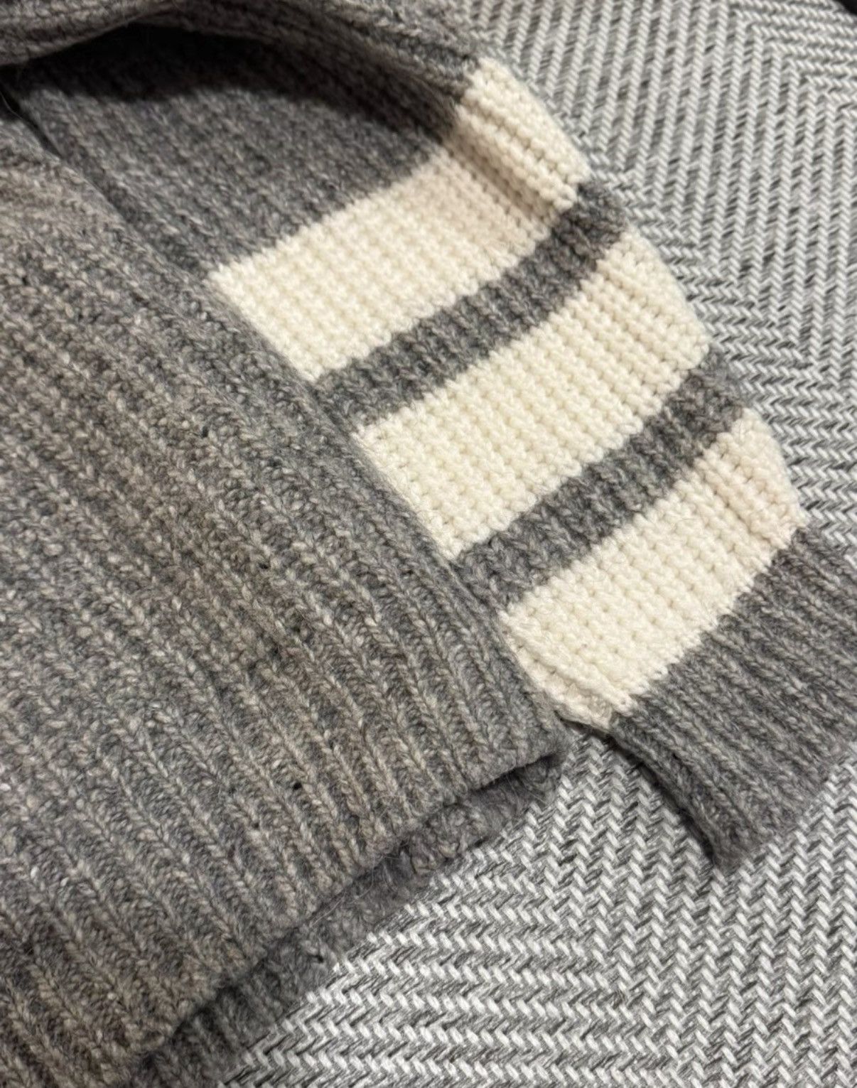 Lacoste Lacoste Gray Striped Wool Blend Sweater K24 Size M / US 6-8 / IT 42-44 - 5 Thumbnail