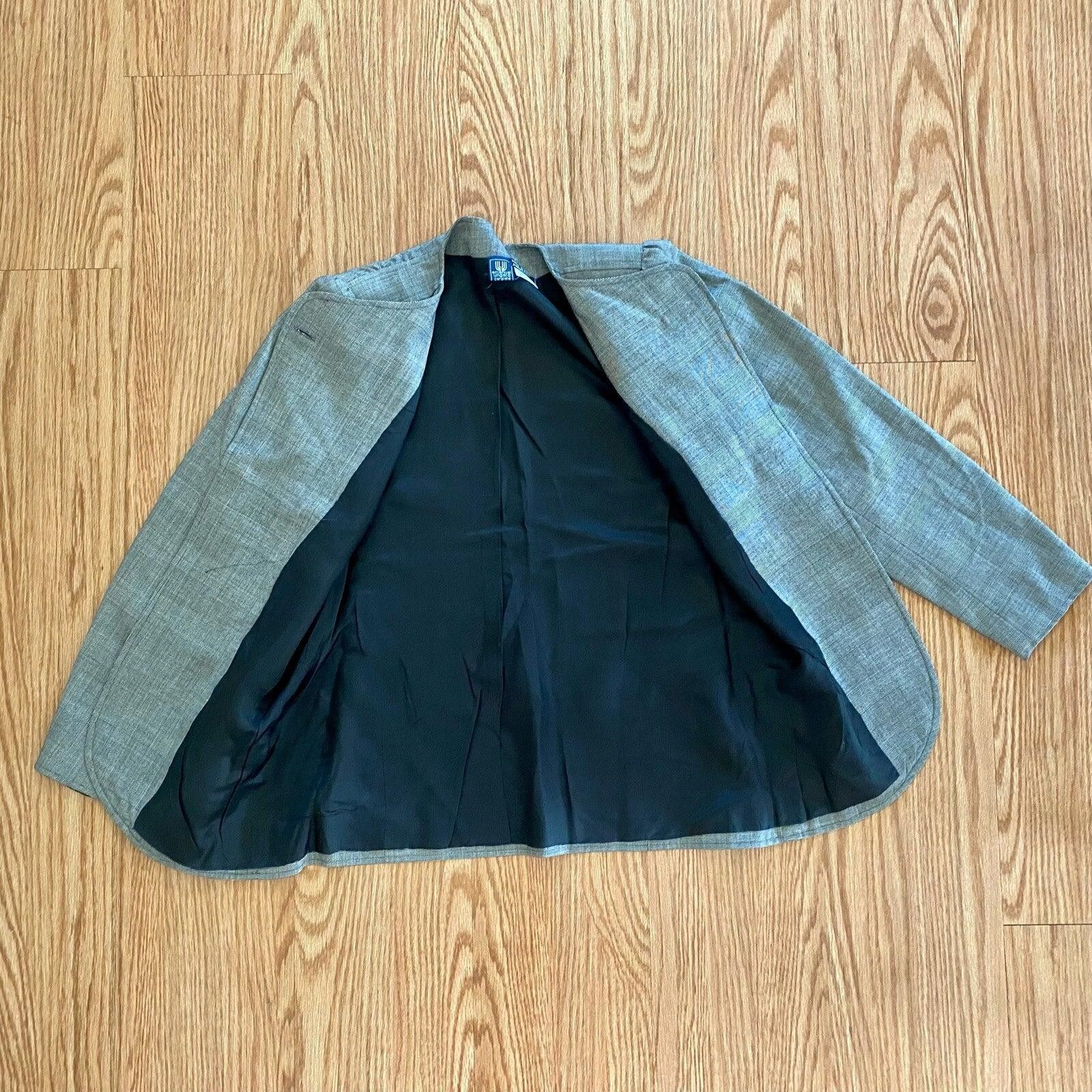 Emanuel Ungaro Emanuel Ungaro Gray Stripe Blazer Skirt Set Womens 6 Size M / US 6-8 / IT 42-44 - 6 Thumbnail