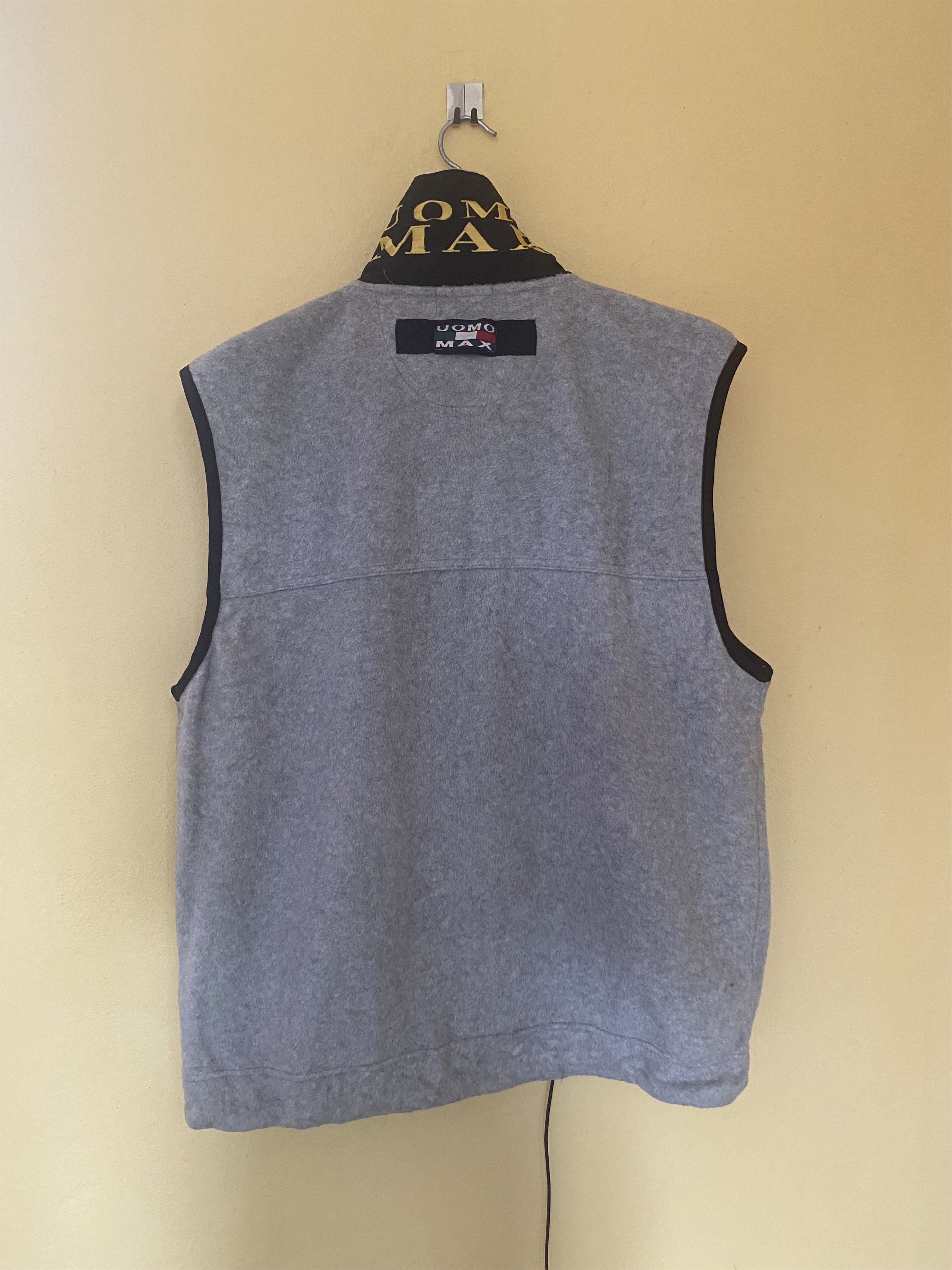Other Uomo Max vest style Size US XXL / EU 58 / 5 - 3 Thumbnail