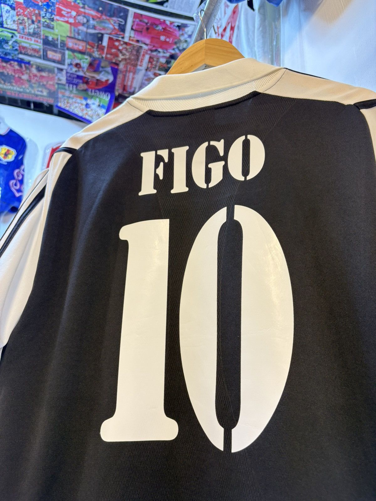 Adidas Vintage 2001 Real Madrid Away Kit FIGO Size US M / EU 48-50 / 2 - 3 Thumbnail