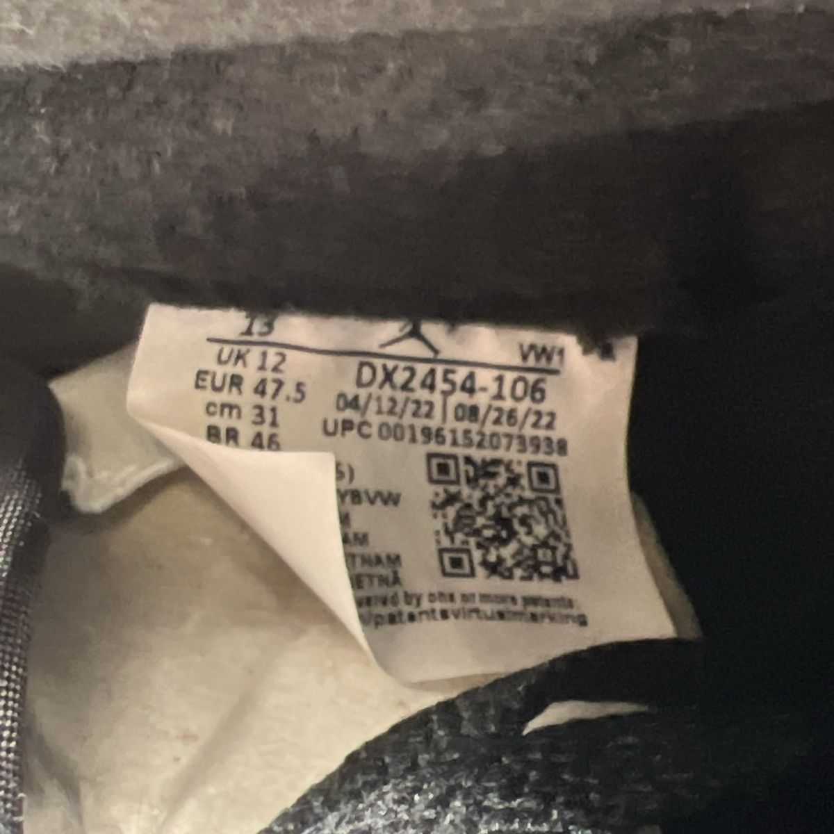 Jordan Brand Air Jordan 2 Chicago Size US 13 / EU 46 - 9 Thumbnail