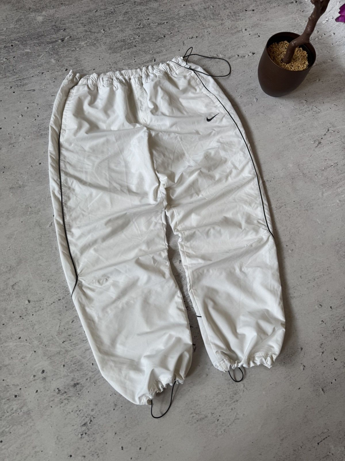 Nike × Vintage NIKE NYLON VINTAGE Y2K OVERSIZE BAGGY FIT PANTS SWEATPANTS Size US 34 / EU 50 - 2 Thumbnail