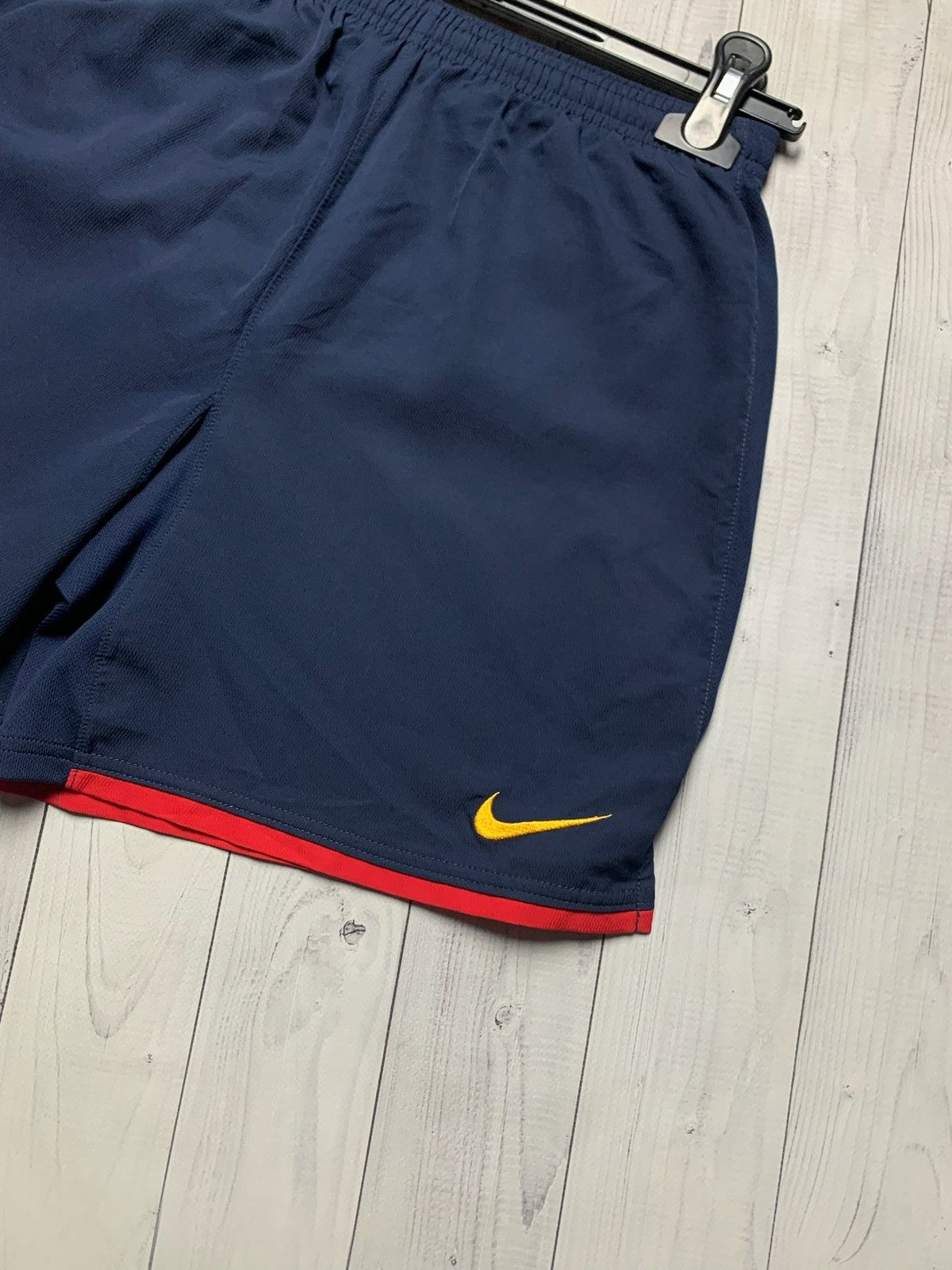 Nike × Vintage Vintage Nike Arsenal soccer shorts size Xs/S Size US 29 - 2 Thumbnail