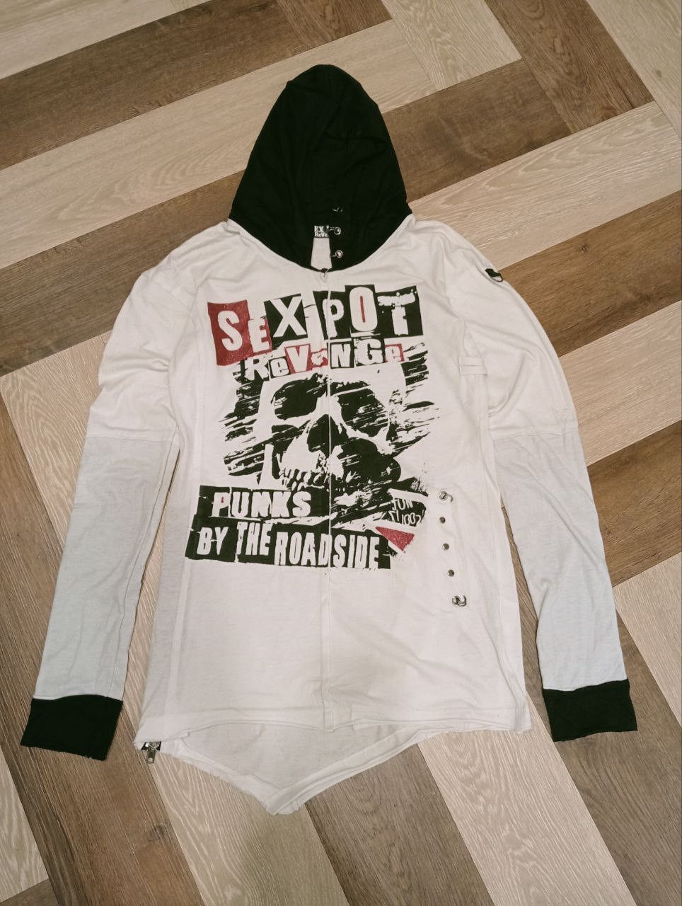 If Six Was Nine VINTAGE JAPANESE SEX POT REVENGE PUNK HOODIE TEES Size M / US 6-8 / IT 42-44 - 1 Thumbnail