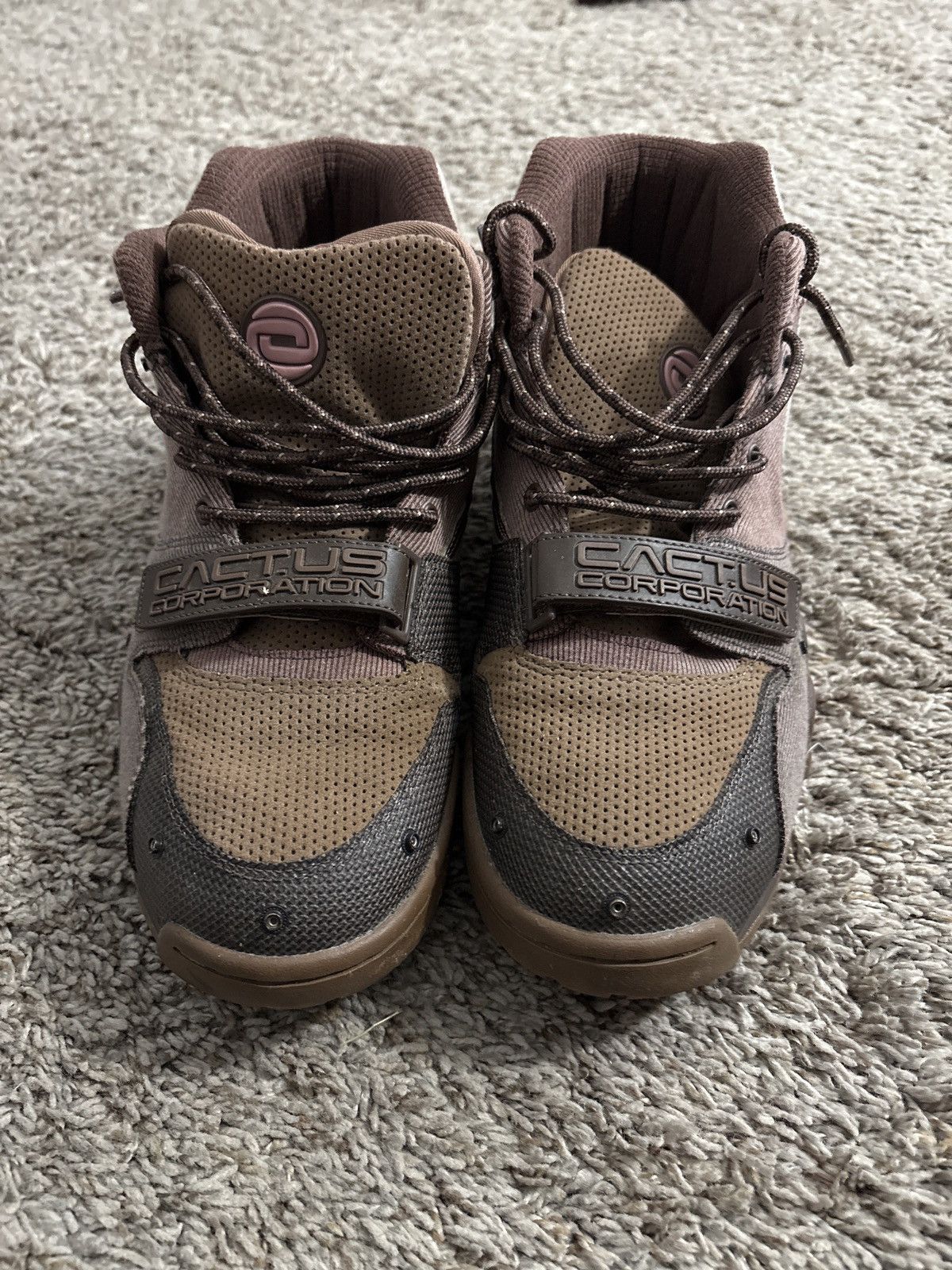 Other TRAVIS SCOTT AIR TRAINER 1S Size US 11.5 / EU 44-45 - 3 Thumbnail