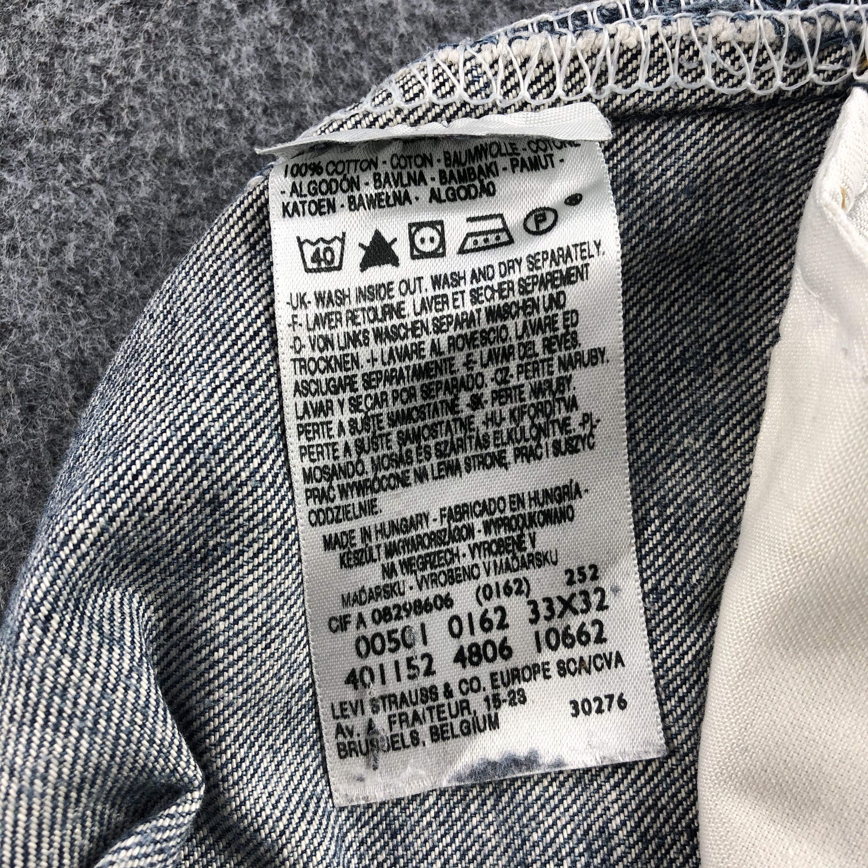 Levi's Vintage Levis 501 Jeans-JM897 Size US 33 - 11 Thumbnail