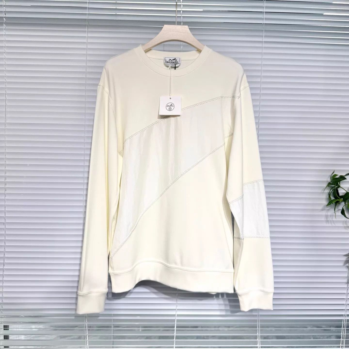 Hermes Hermès Cream White Nylon Panel Sweatshirt L Size US L / EU 52-54 / 3 - 1 Thumbnail