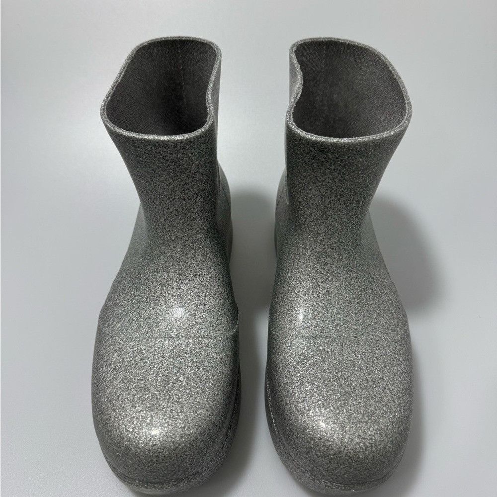 Bottega Veneta Bottega Veneta Puddle Glittered Rubber Boots Silver Men’s Si Size US 7 / EU 40 - 2 Thumbnail