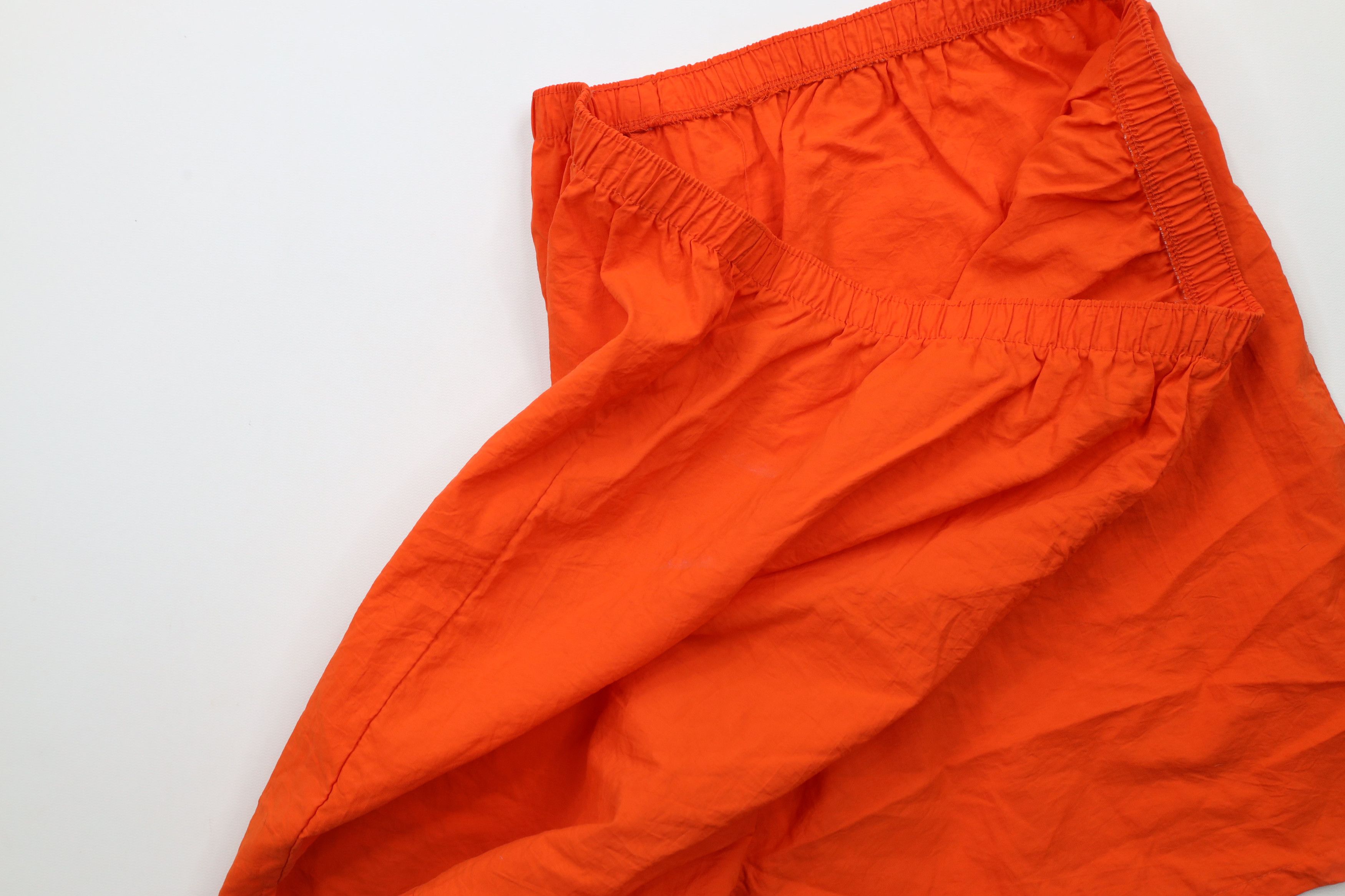 Vintage Vintage 90s Streetwear Blank Nylon Running Soccer Shorts USA Size US 36 / EU 52 - 7 Thumbnail