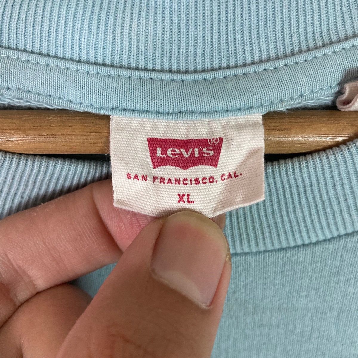 Levi's Vintage Levis Pullover Jumper Sweatshirt Size US XL / EU 56 / 4 - 8 Thumbnail