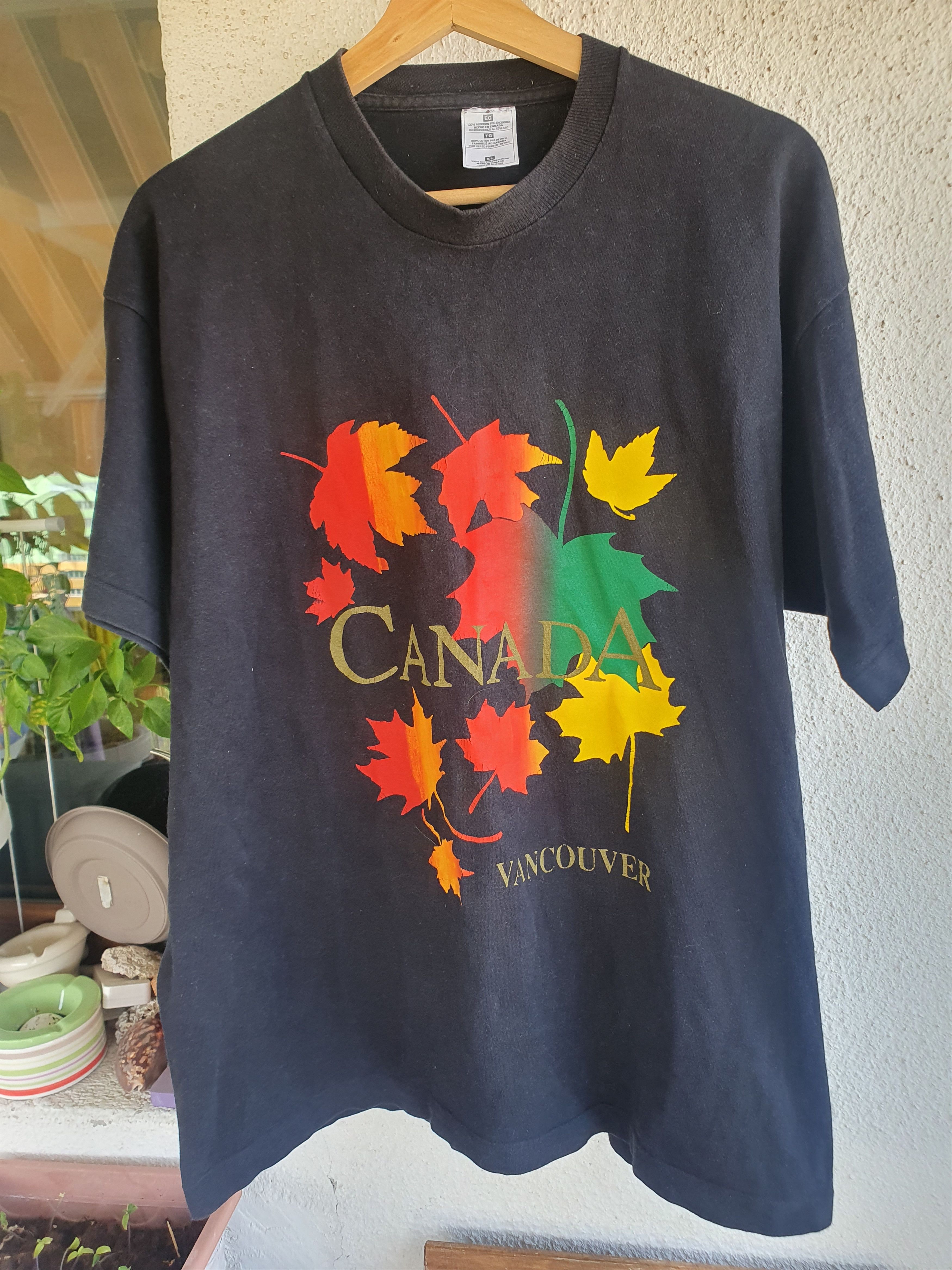 Vintage Canada Vancouver Vtg Single Stitch Destination t-shirt XL Size US XL / EU 56 / 4 - 1 Thumbnail