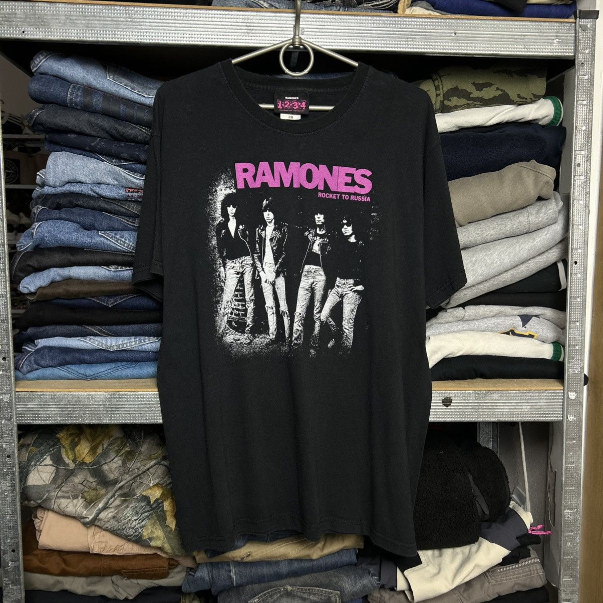 Band Tees Vintage The Beatles Big Logo Rock Band tee size L Size US L / EU 52-54 / 3 - 1 Thumbnail