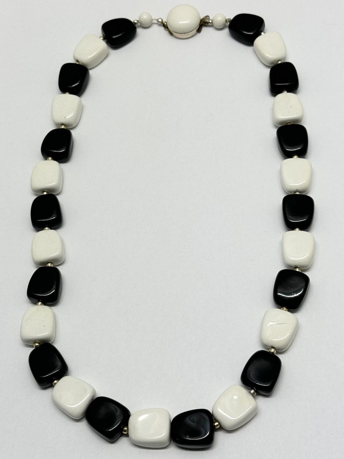 Vintage Vintage Hong Kong Beaded Necklace Size ONE SIZE - 1 Thumbnail