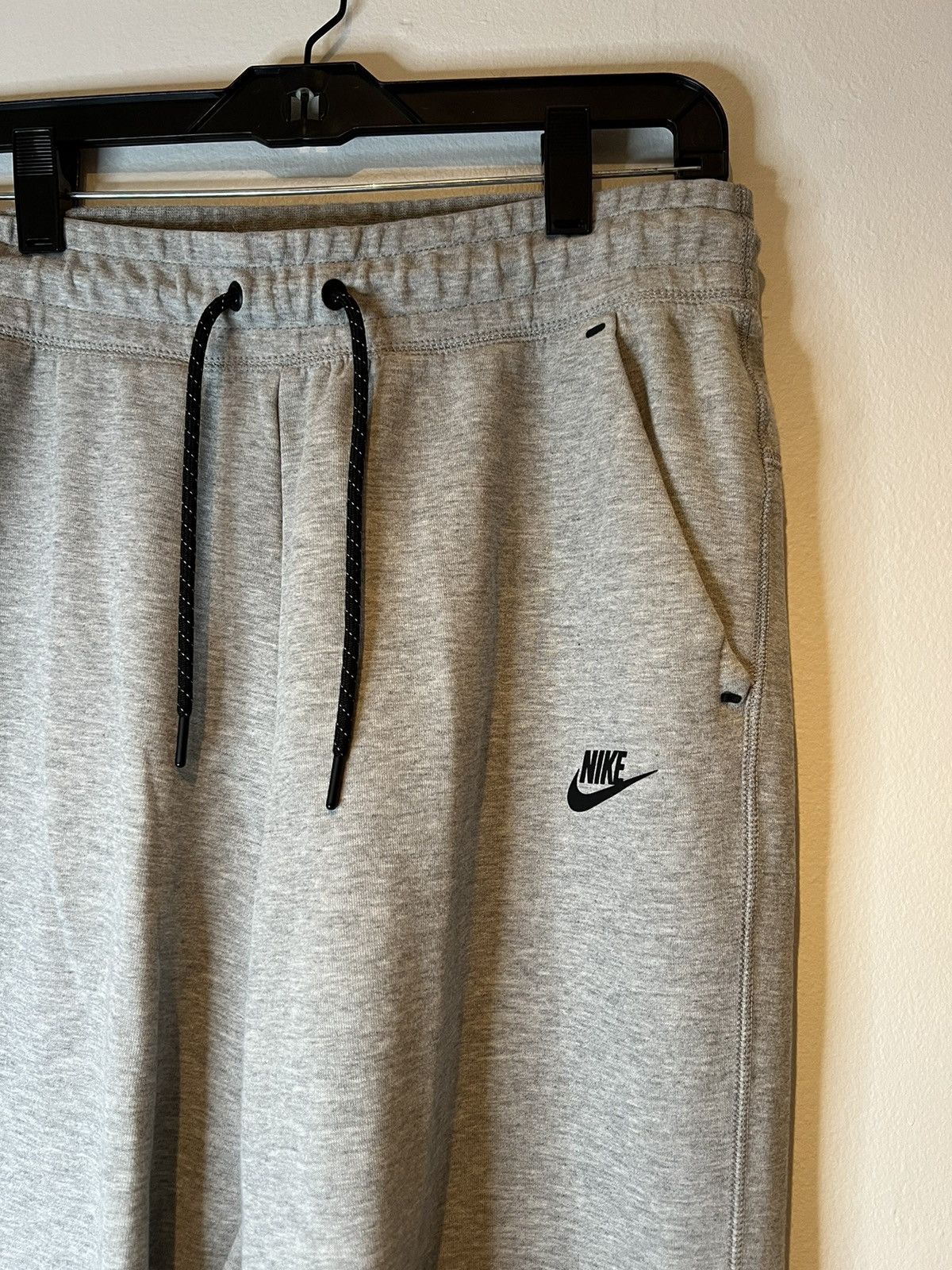 Nike Nike Tech Fleece Sweatpants Men Medium Gray Cuffed Jogger Size US 40 / EU 56 - 3 Thumbnail