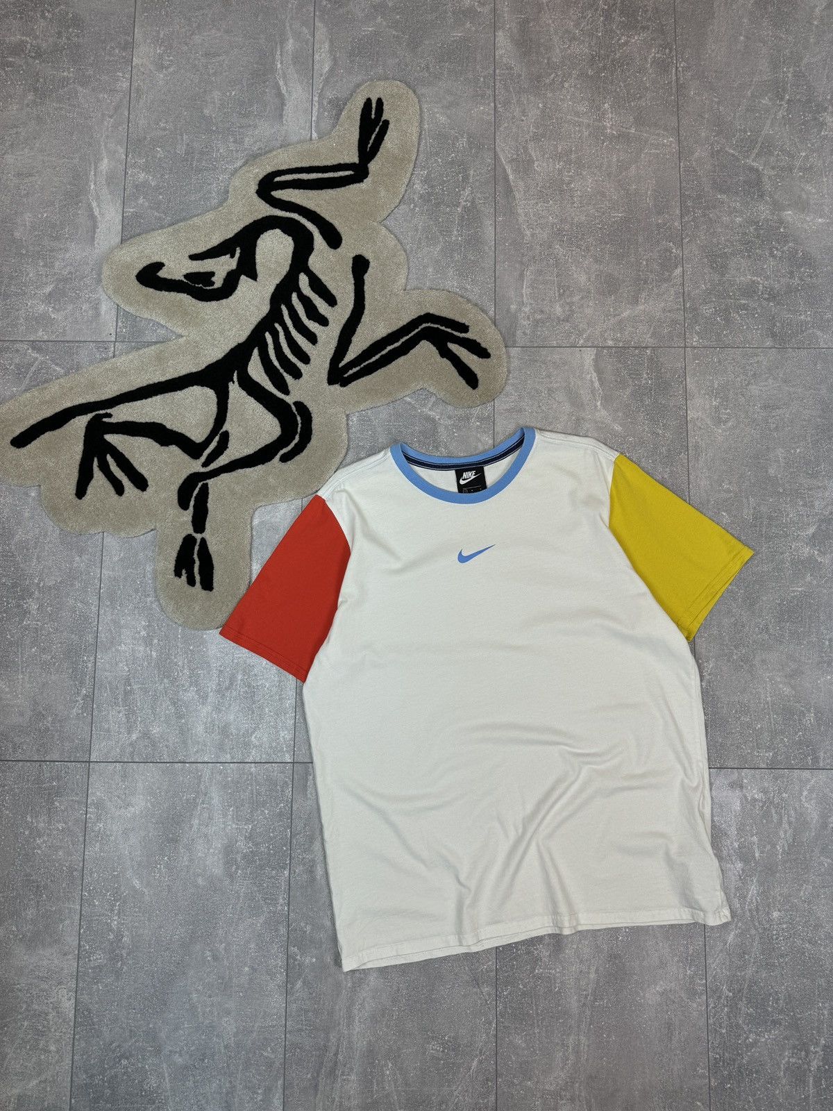 Nike Mens Vintage Nike centre swoosh T-shirt y2k drill tee Size US L / EU 52-54 / 3 - 1 Thumbnail