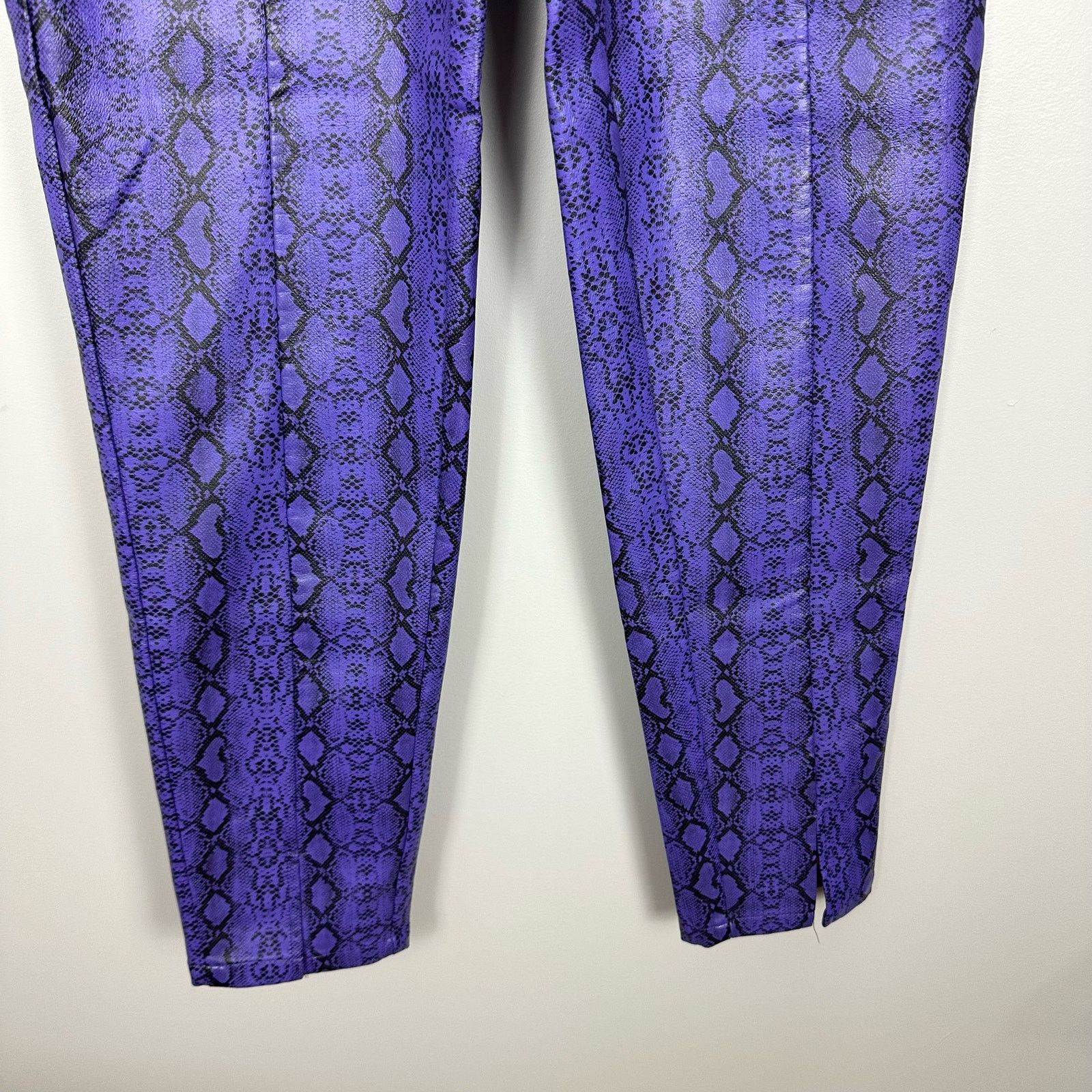 Nasty Gal Nasty Gal Purple Faux Leather Snake Skin High Waist Pants 2 Size 26" / US 2 / IT 38 - 11 Thumbnail