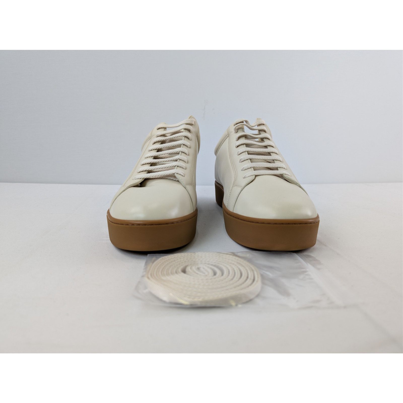 Bottega Veneta o1rshd1 Leather Lagoon Nappa Low Top Sneakers in Sea Salt Size US 9 / EU 42 - 9 Thumbnail