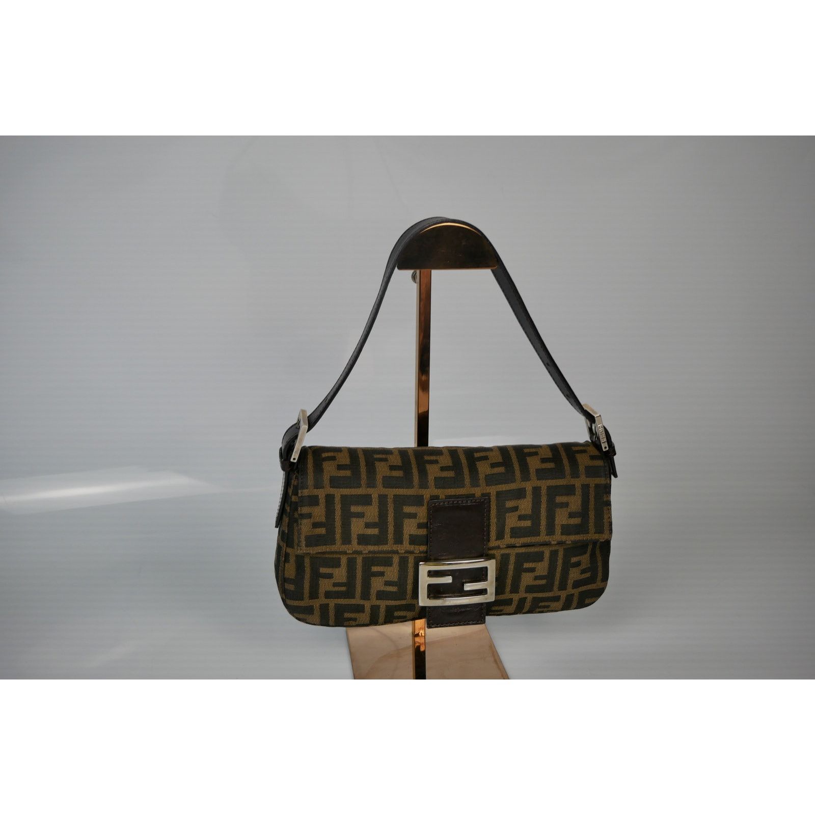 Fendi Baguette Shoulder Bag Size ONE SIZE - 2 Thumbnail