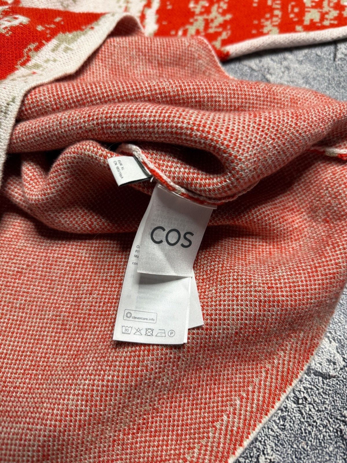 Cos COS men's sweater XL Size US XL / EU 56 / 4 - 5 Thumbnail