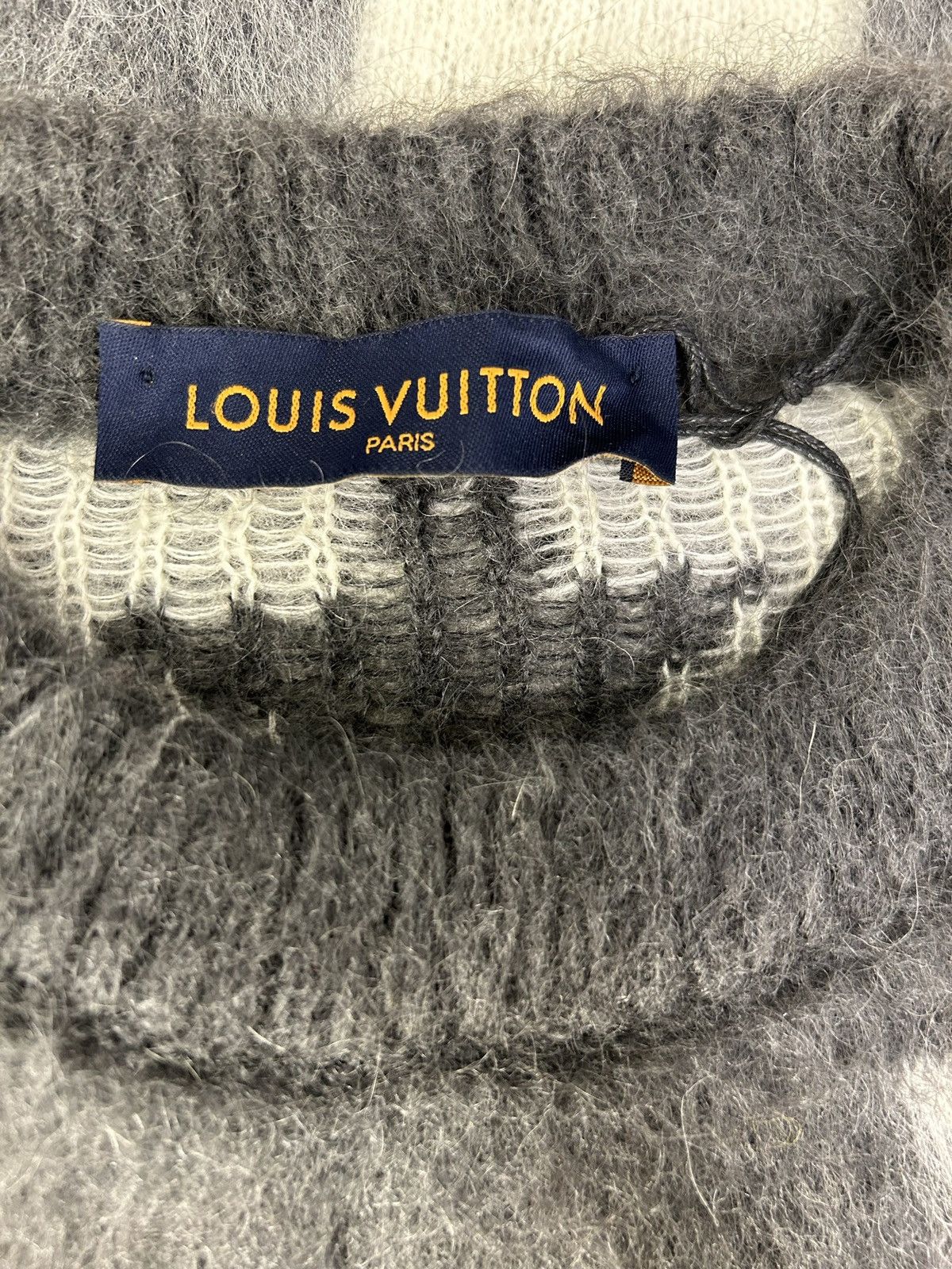 Louis Vuitton LOUIS VUITTON USA FLAG MOHAIR SWEATER Size US L / EU 52-54 / 3 - 3 Thumbnail
