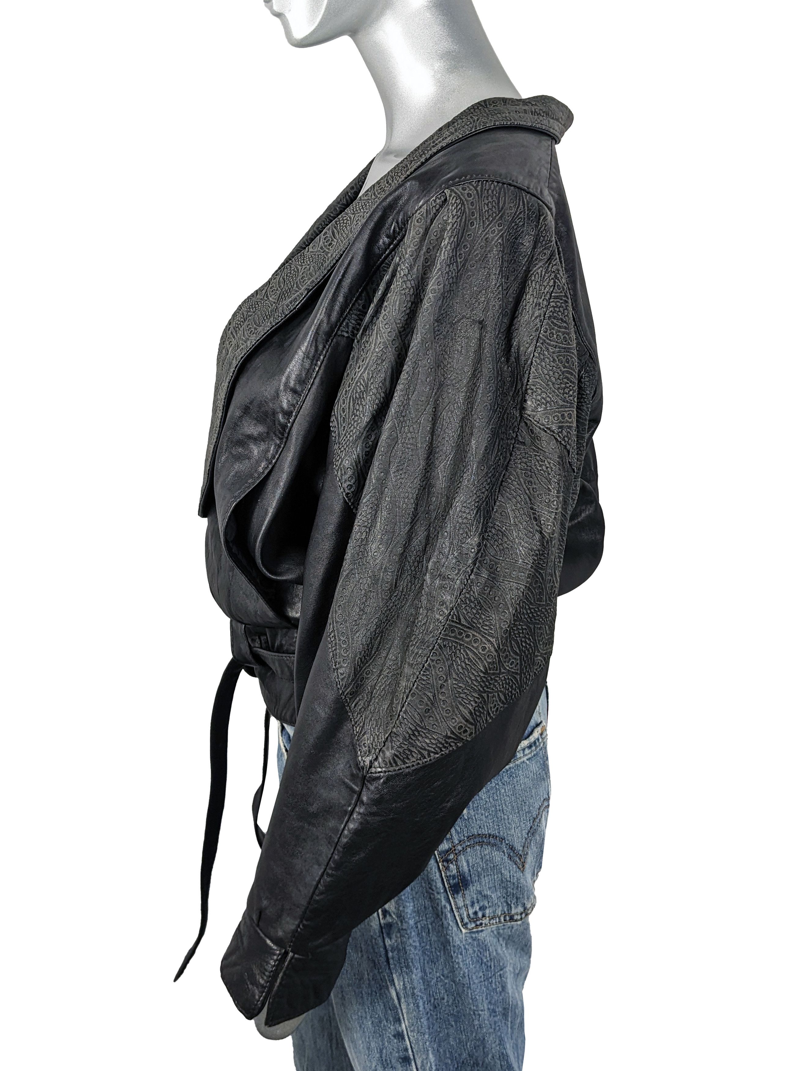 Vintage Vintage British Black Leather Batwing Jacket 80s Oversized Size M / US 6-8 / IT 42-44 - 10 Thumbnail