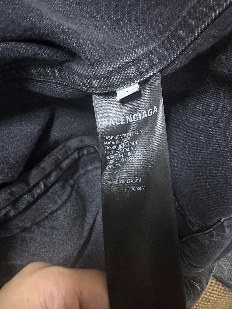 Balenciaga Balenciaga size 1 Flaming denim jacket Size US XS / EU 42 / 0 - 5 Thumbnail