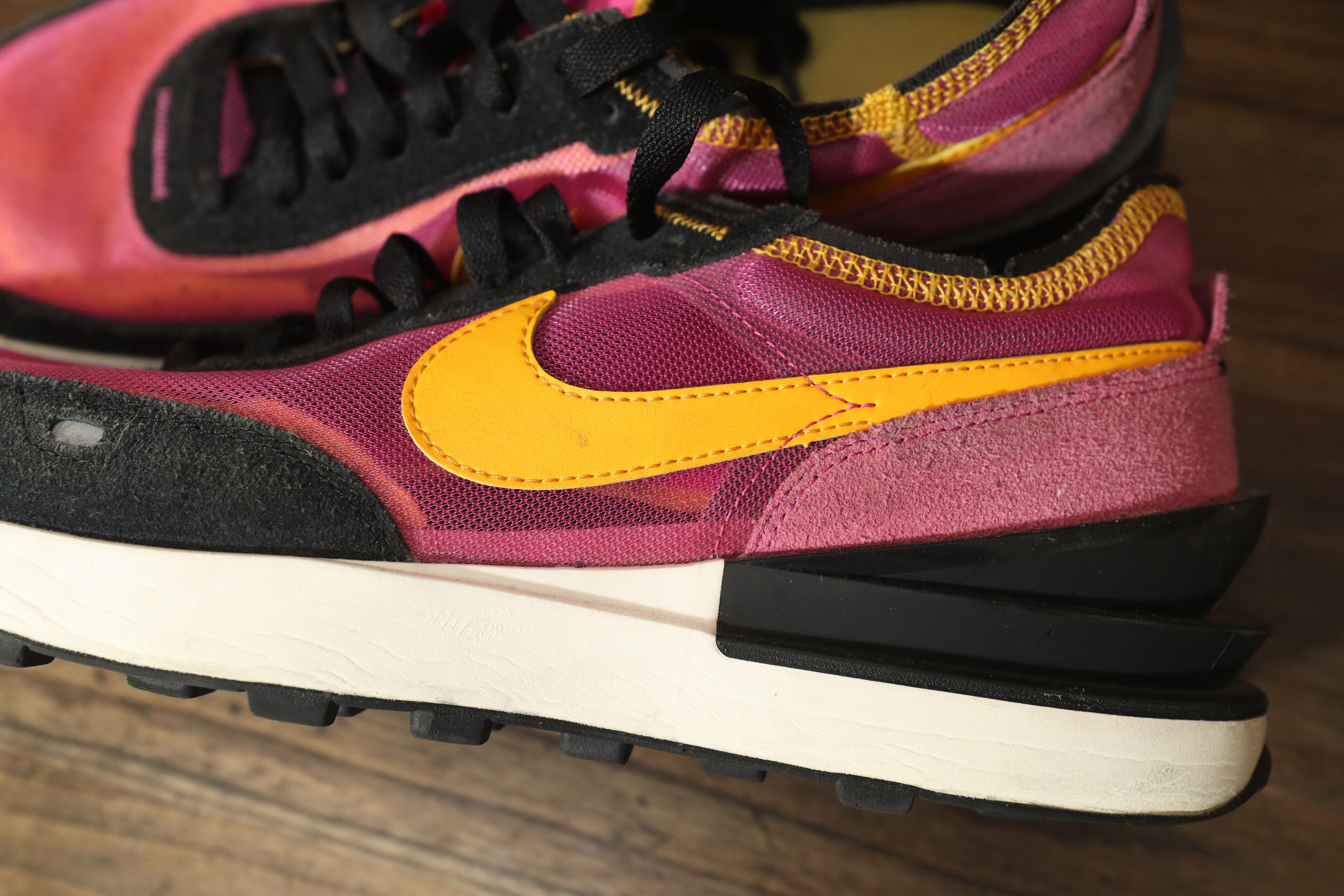 Nike Nike Women's Waffle One (11) Size US 11 / IT 41 - 7 Thumbnail