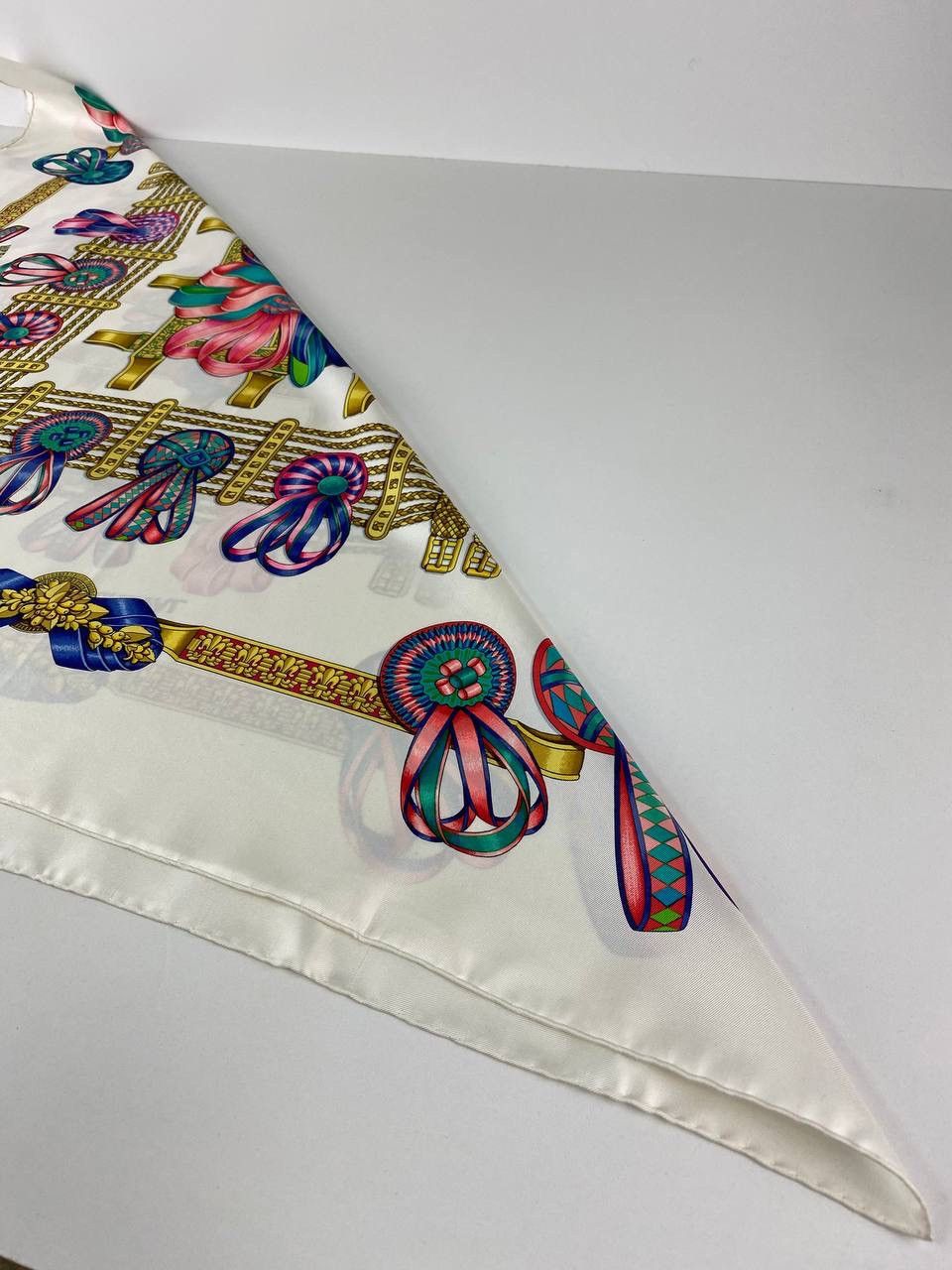 Hermes Hermes 90s Les Rubans Du Cheval scarf Size ONE SIZE - 4 Thumbnail