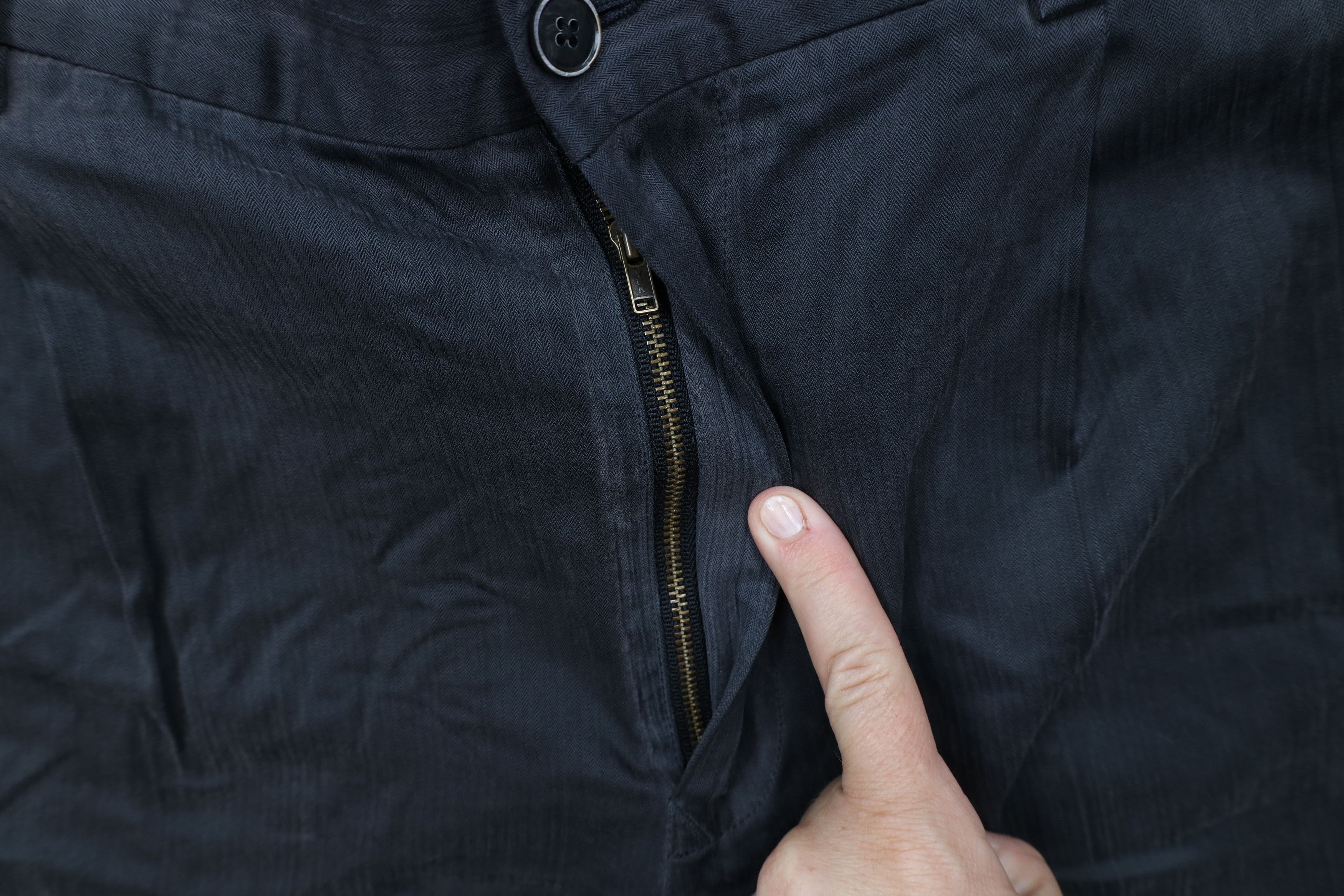 Tommy Bahama Vintage Tommy Bahama Blend Above Knee Chino Shorts Black Size US 34 / EU 50 - 7 Thumbnail