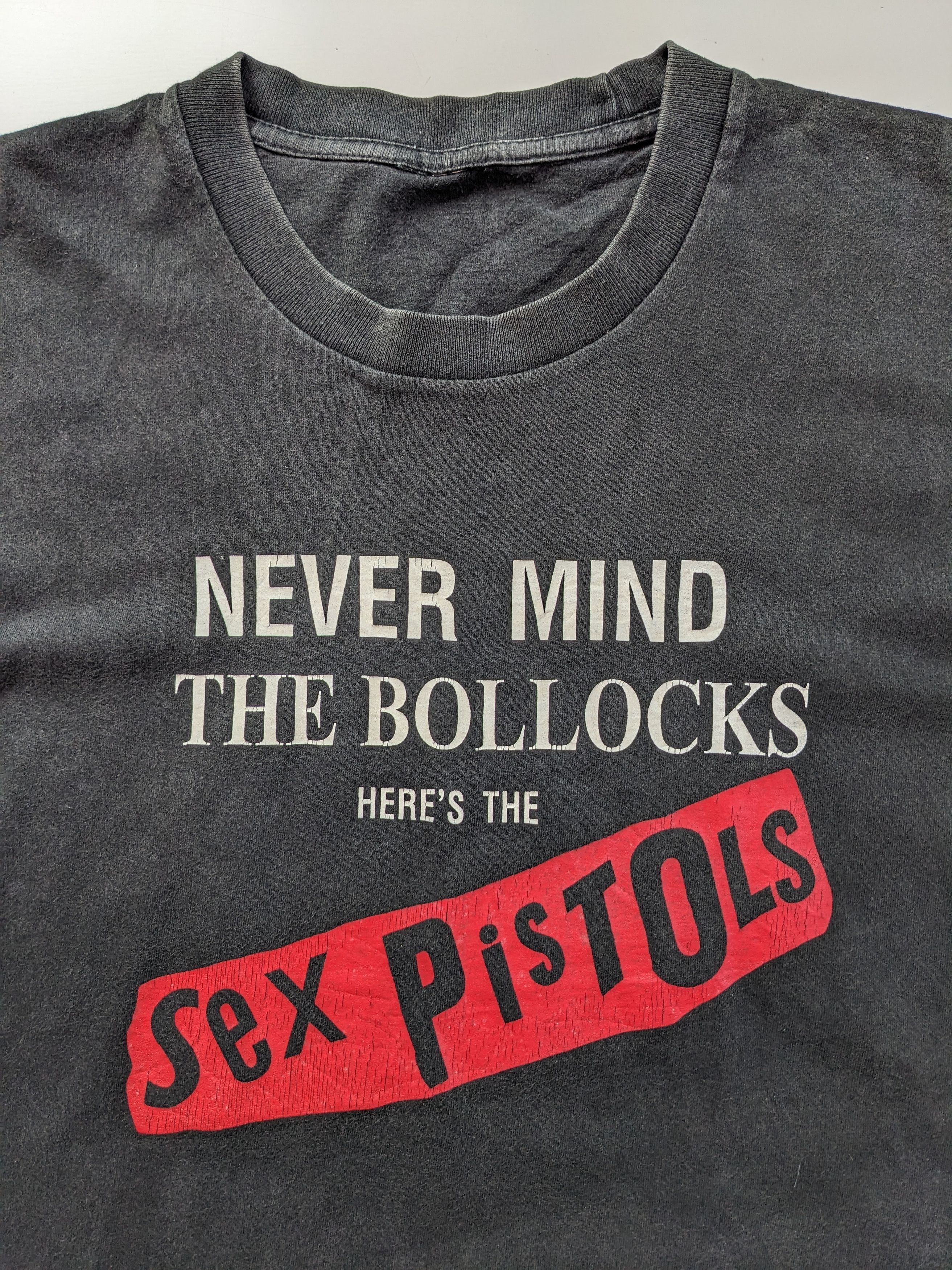 Band Tees Vintage Sex Pistols nevermind The Bollocks Size US S / EU 44-46 / 1 - 2 Thumbnail