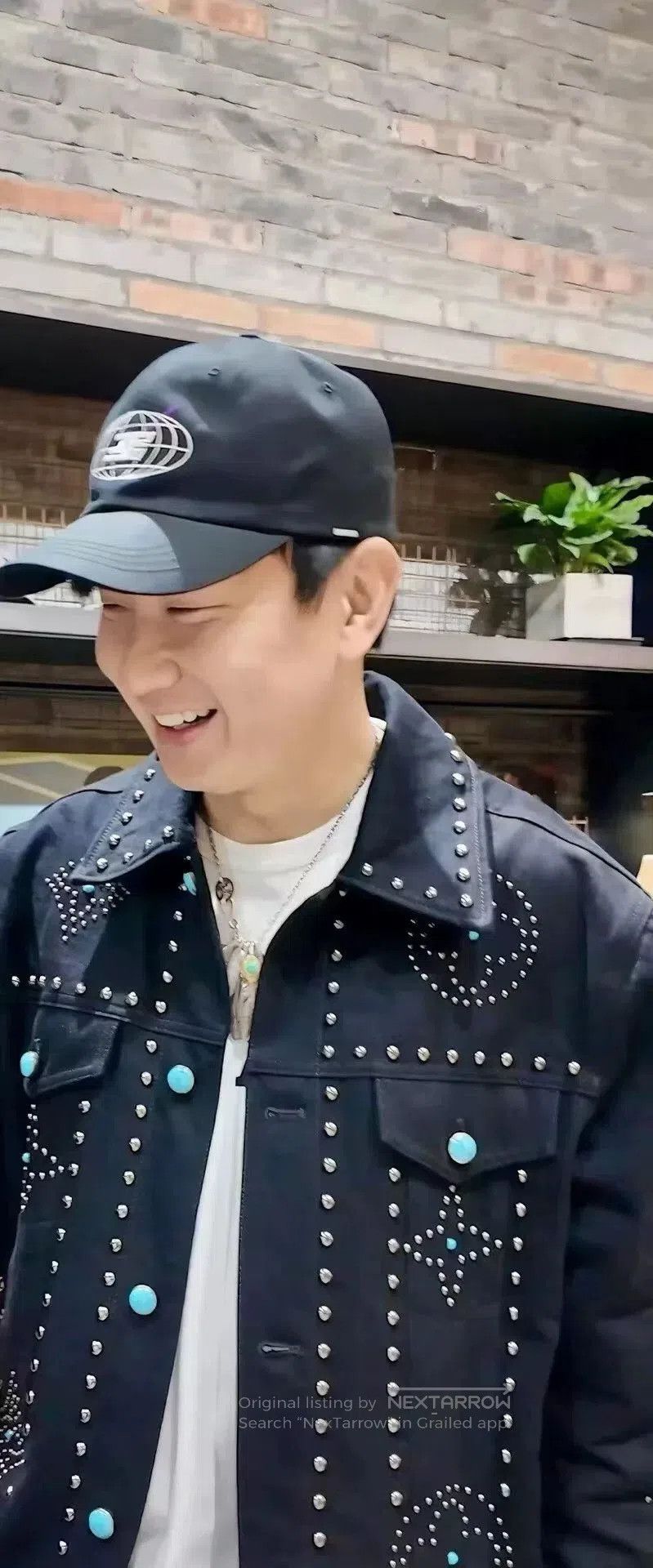 Louis Vuitton louis vuitton black studded denim jacket. Size US L / EU 52-54 / 3 - 9 Thumbnail