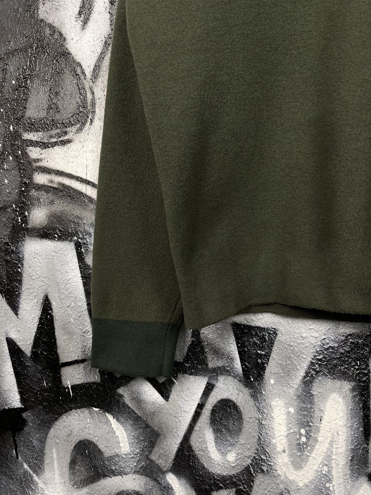 JW Anderson × Japanese Brand × Uniqlo Uniqlo x J.W. Anderson Souffle Yarn Sweater Dark Green Size L / US 10 / IT 46 - 8 Thumbnail