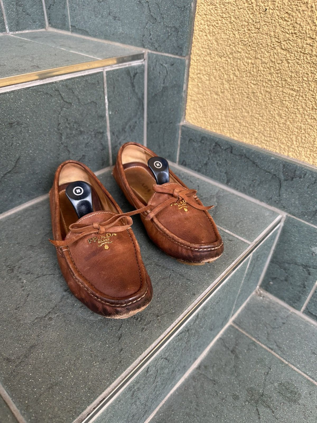 Prada Prada Leather Loafers Brown Low Made In Italy Luxury Rare 36 Size US 5.5 / IT 35.5 - 3 Thumbnail