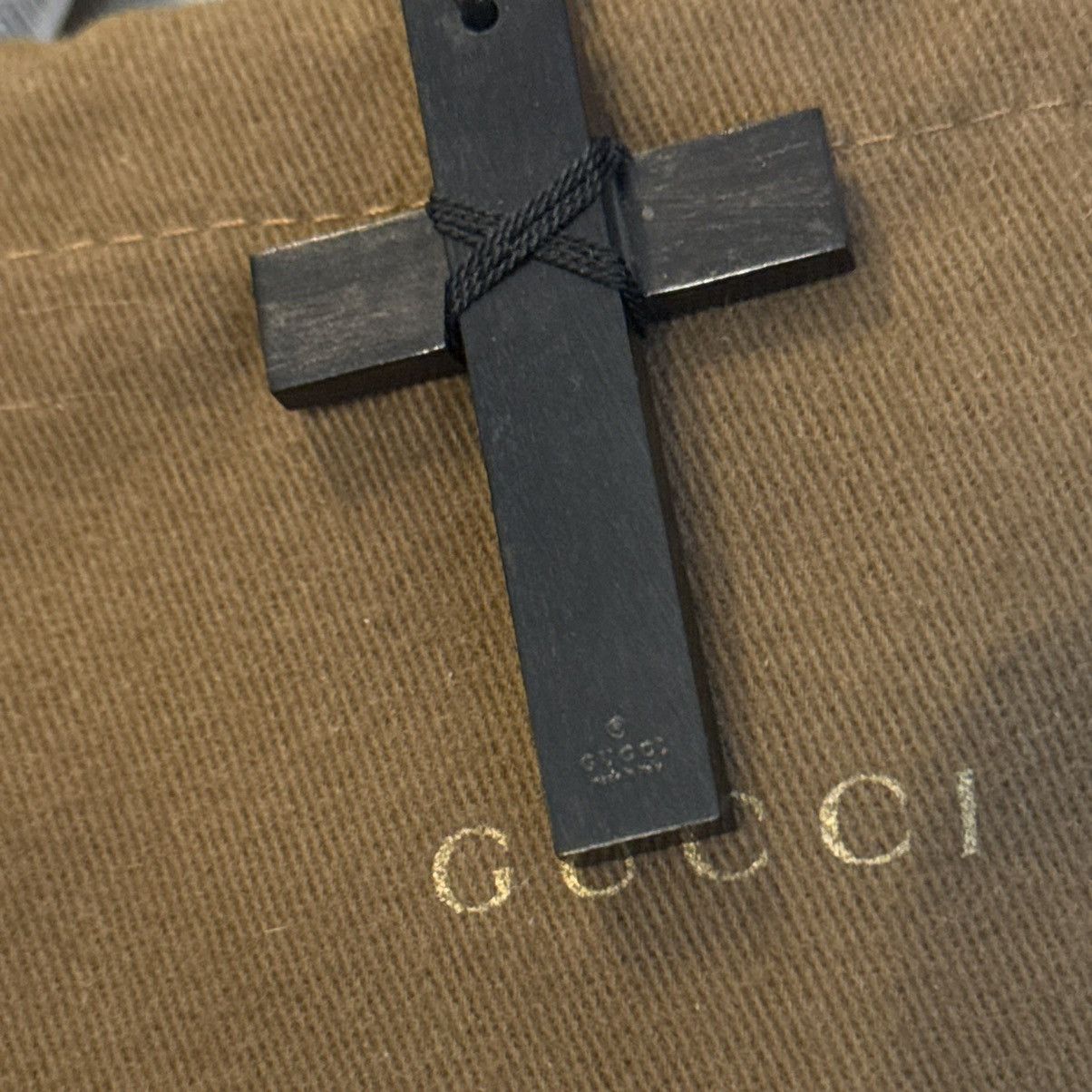 Gucci GUCCI by Tom Ford Fall 2002 Runway Cross | Necklace | Choker Size ONE SIZE - 20 Thumbnail